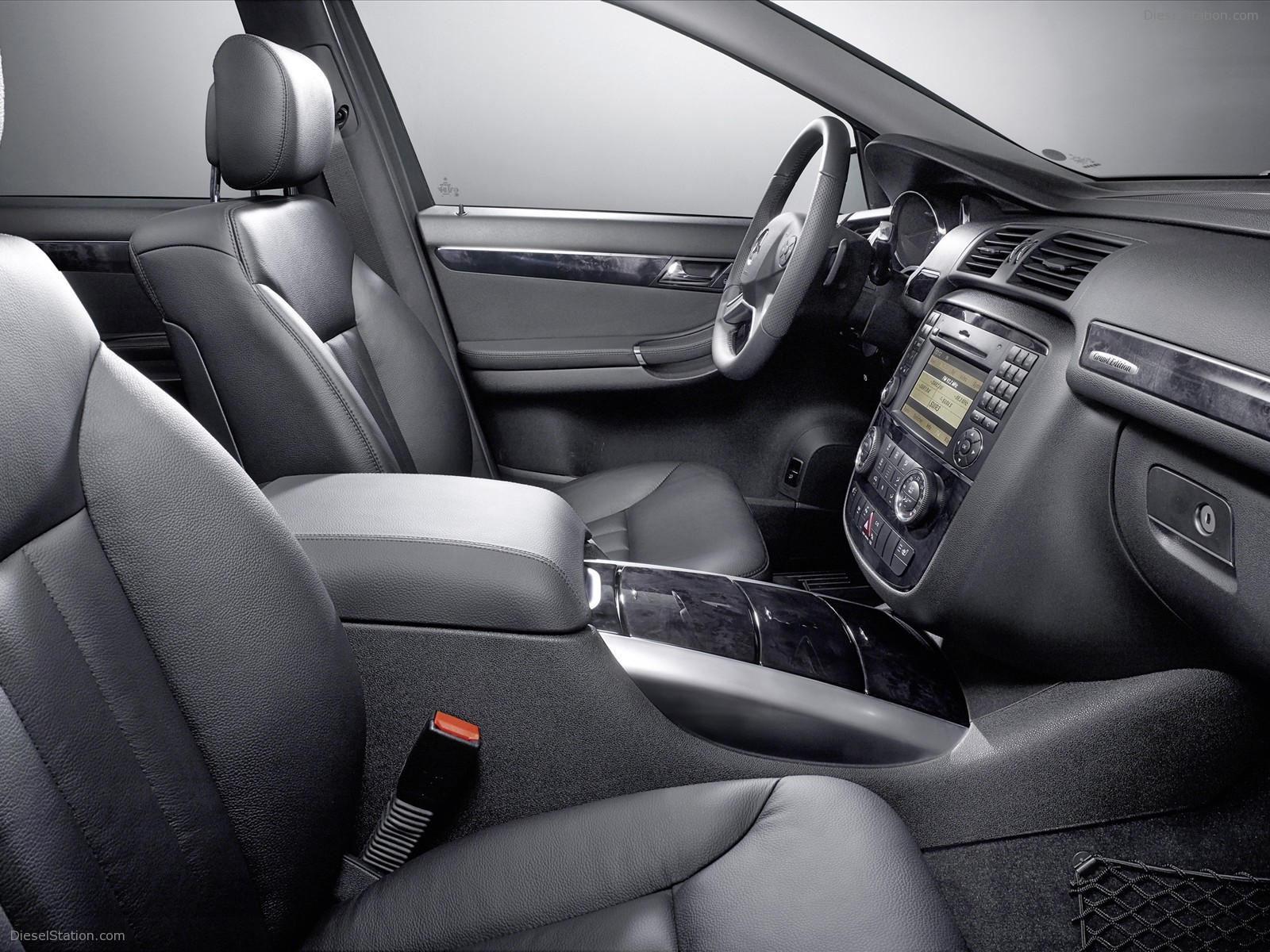 2009 Mercedes Benz SUV Campaign