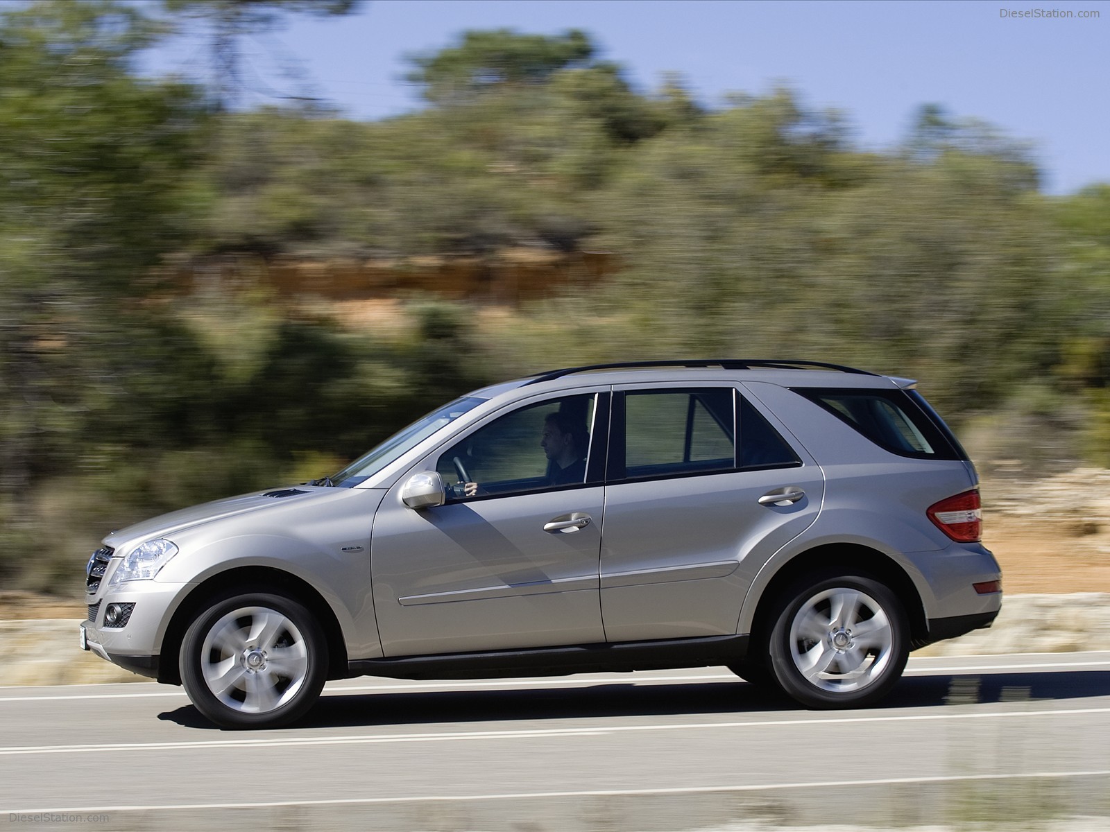 2009 Mercedes Benz SUV Campaign