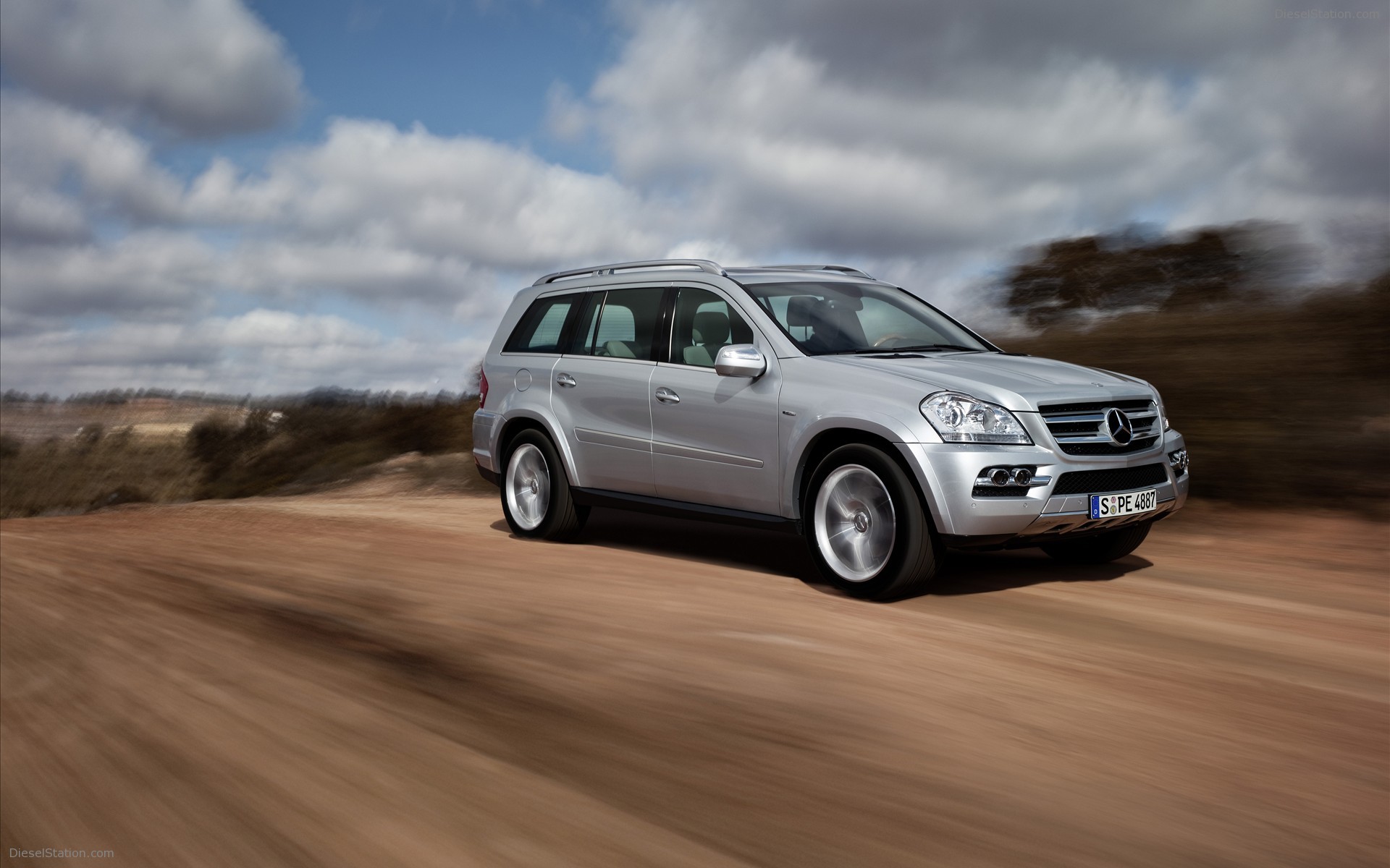 2009 Mercedes Benz SUV Campaign