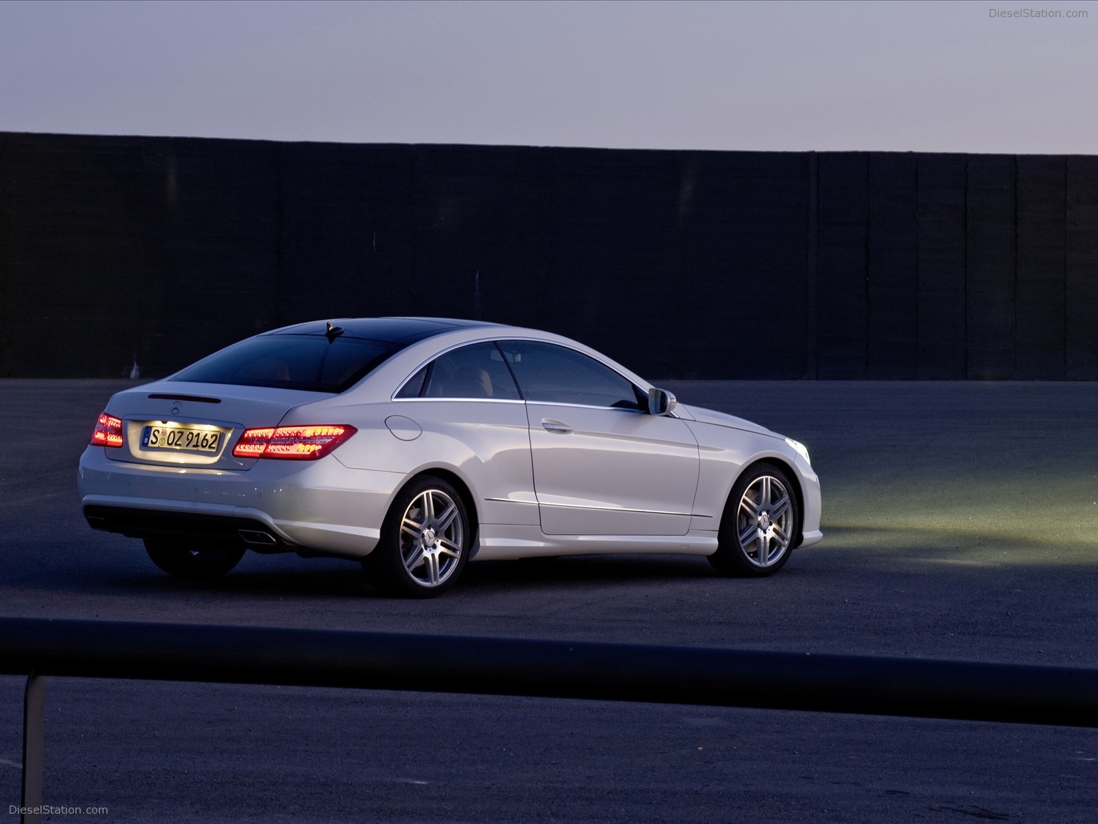 2010 Mercedes Benz E Class Coupe