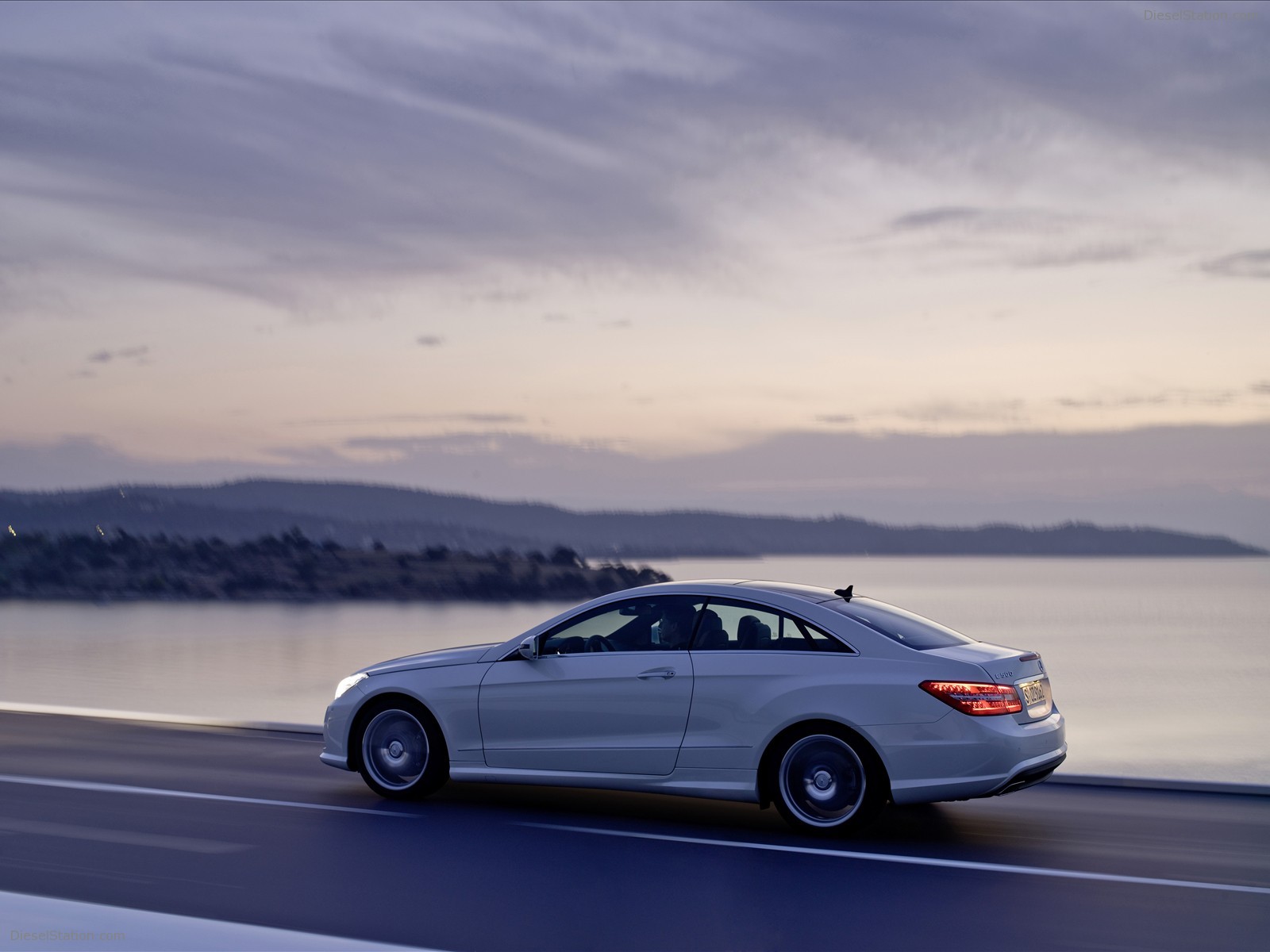 2010 Mercedes Benz E Class Coupe