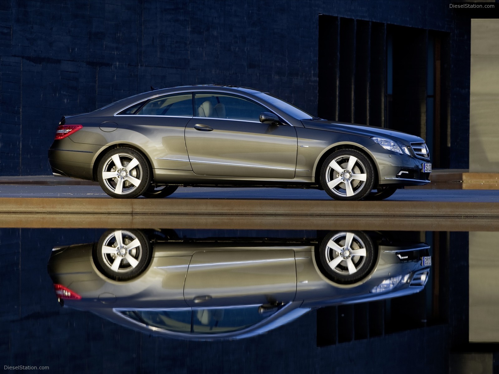 2010 Mercedes Benz E Class Coupe