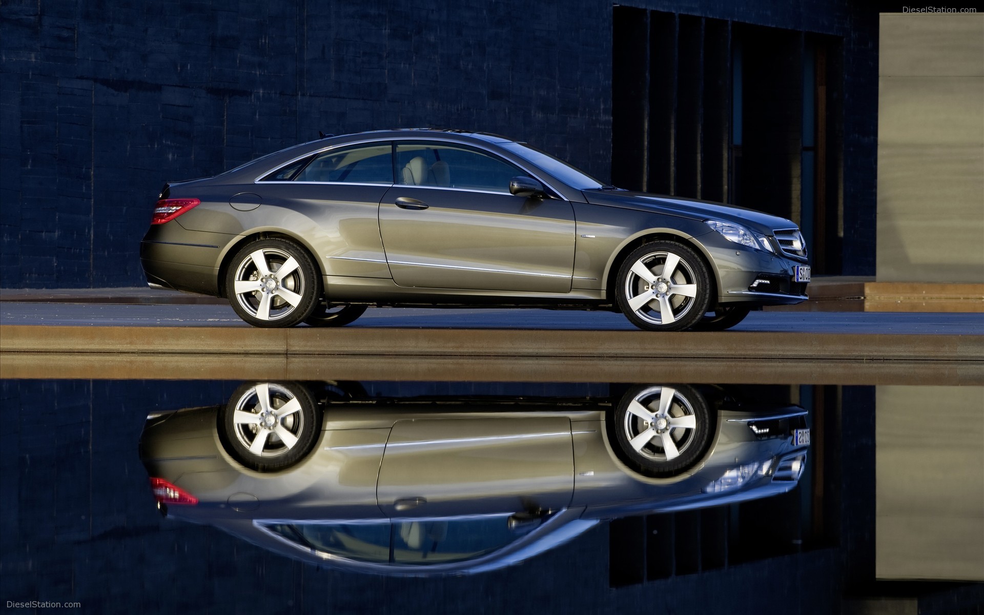 2010 Mercedes Benz E Class Coupe