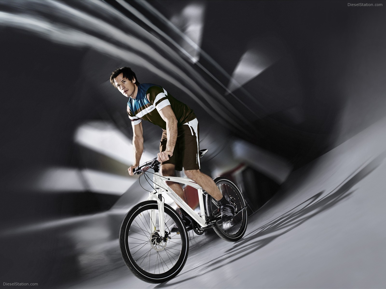 Mercedes introduces new range of bicycles
