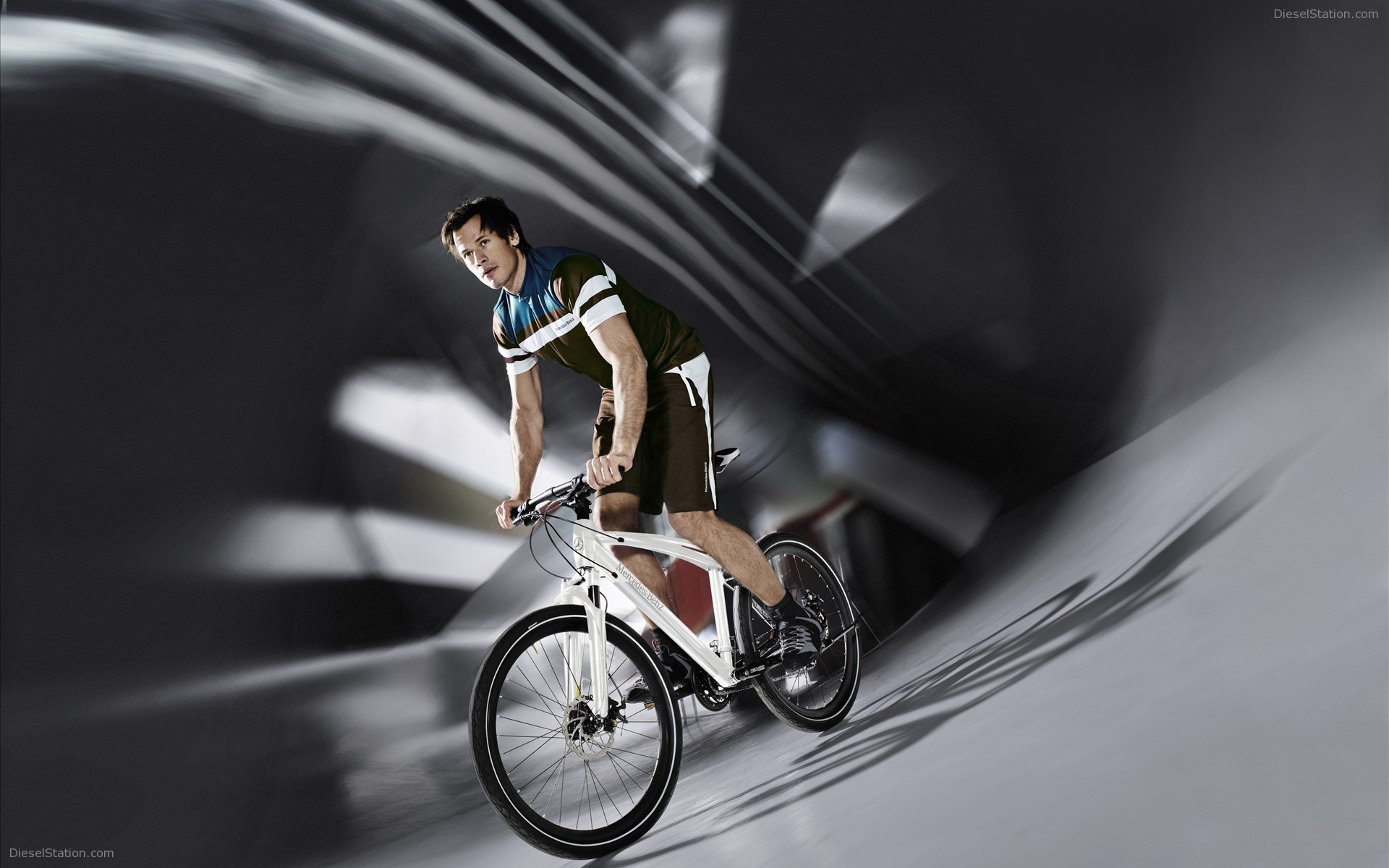 Mercedes introduces new range of bicycles