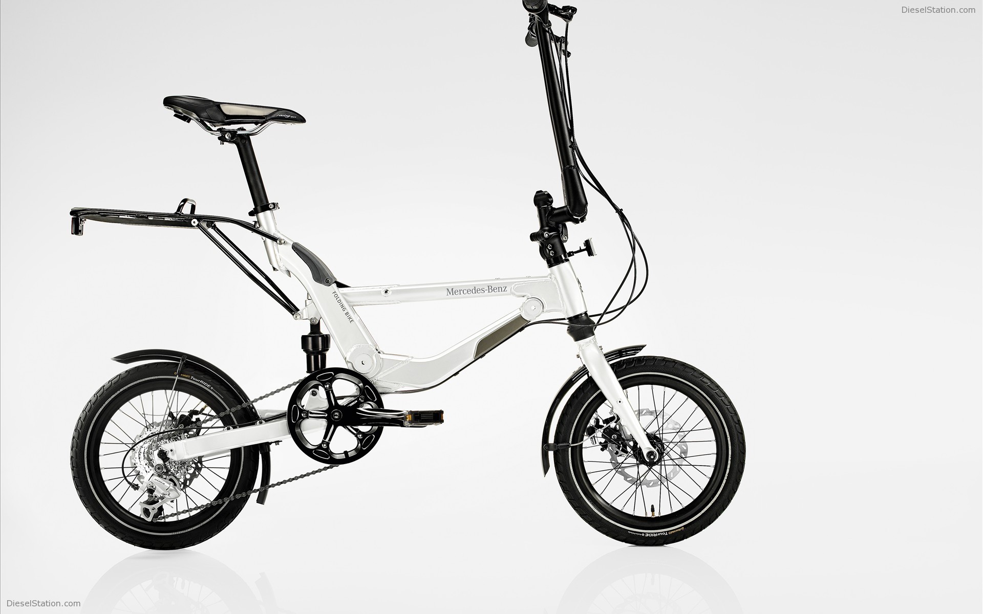 Mercedes introduces new range of bicycles