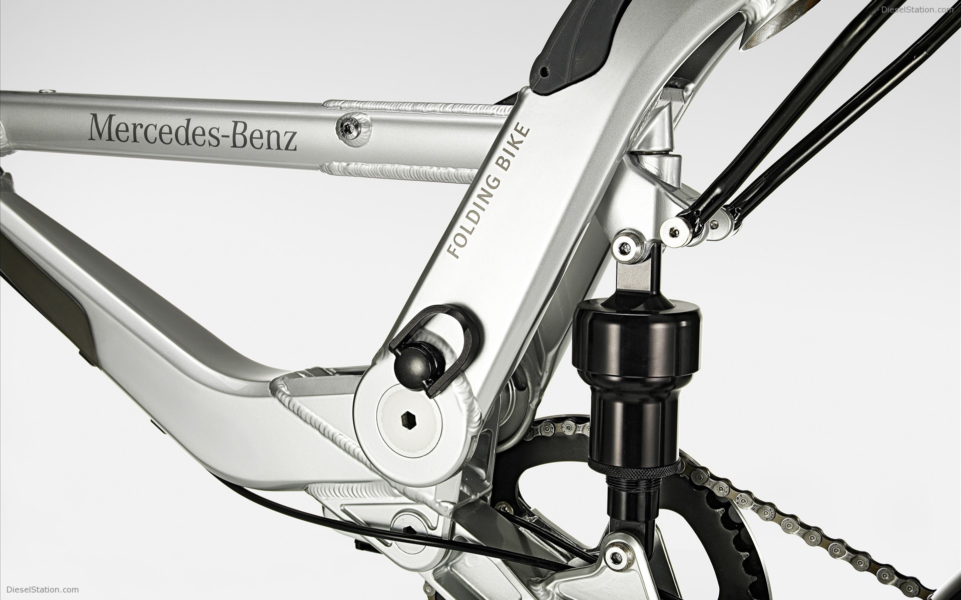 Mercedes introduces new range of bicycles
