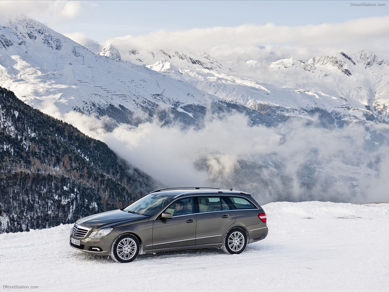 2010 Mercedes-Benz E-Class 4Matic