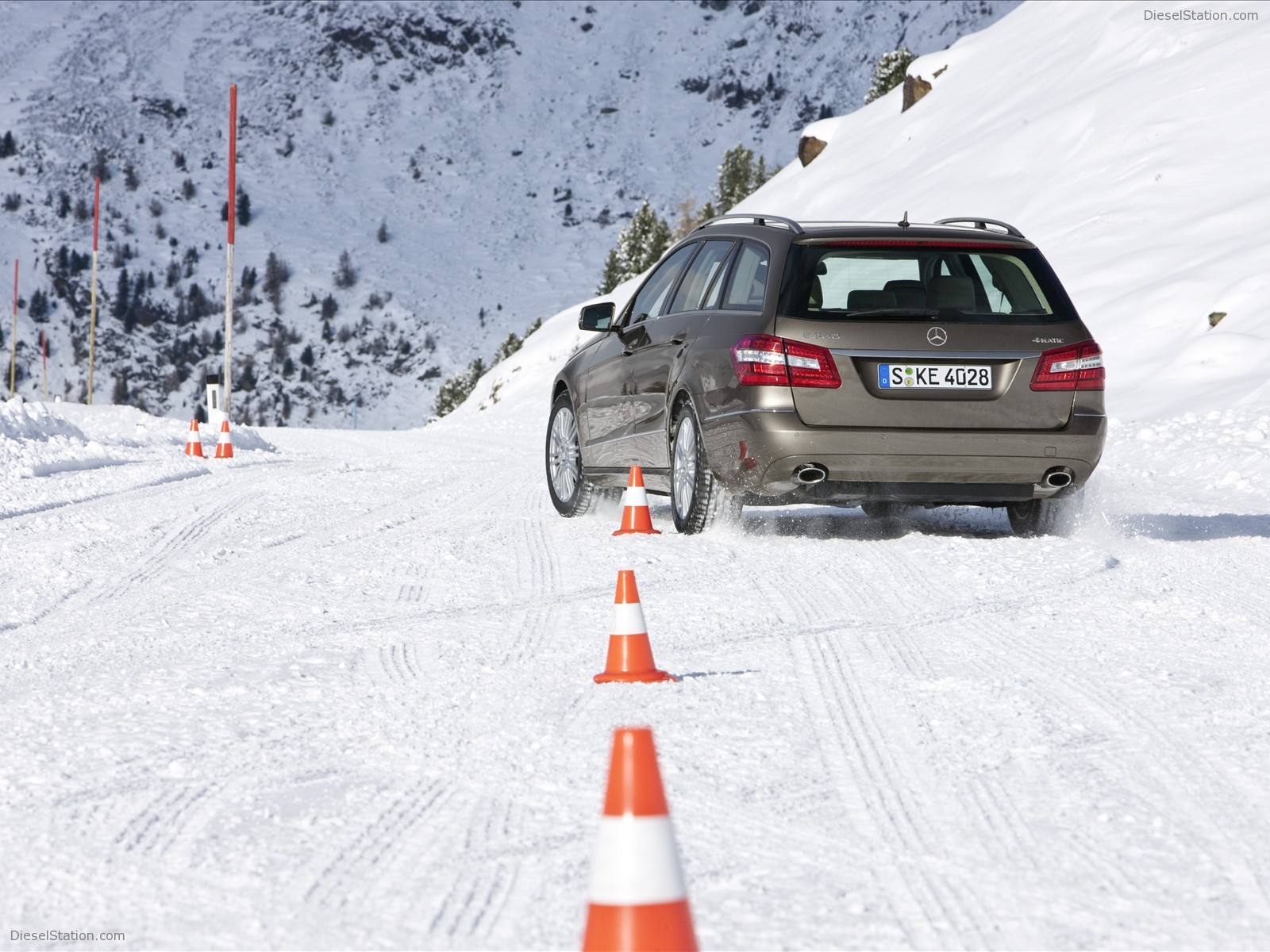 2010 Mercedes-Benz E-Class 4Matic