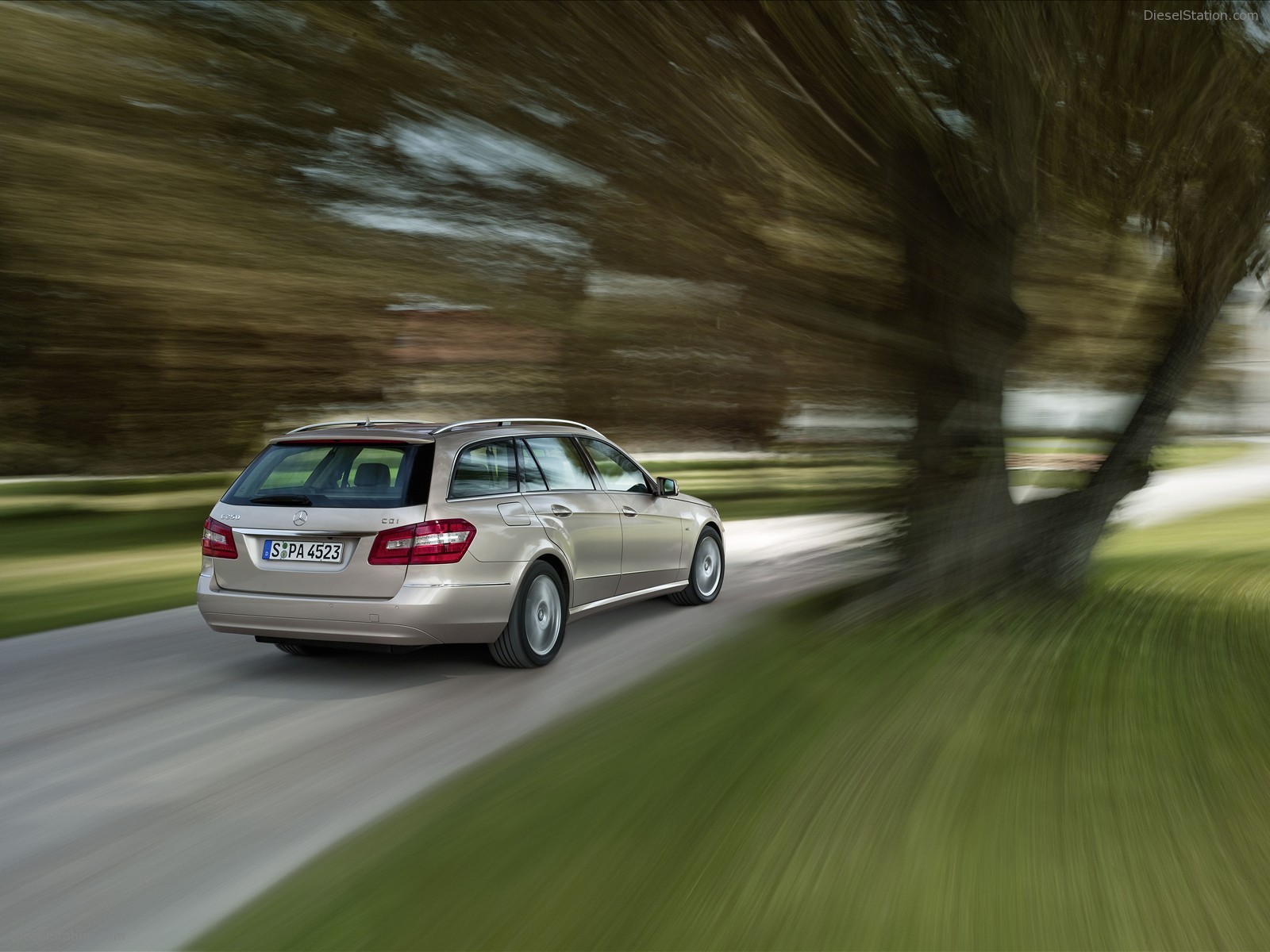 2010 Mercedes-Benz E-Class Estate