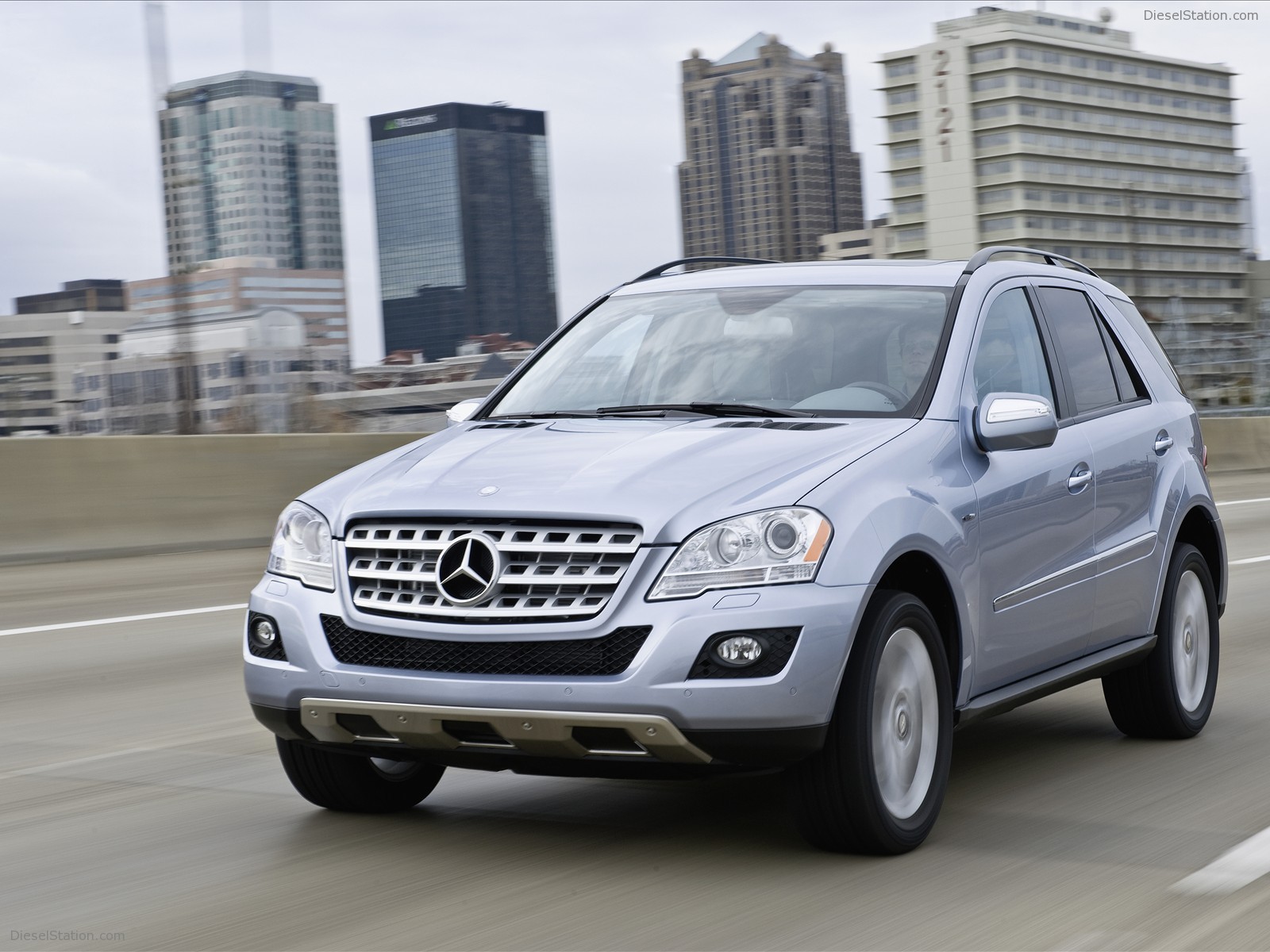 2010 Mercedes Benz ML450 Hybrid
