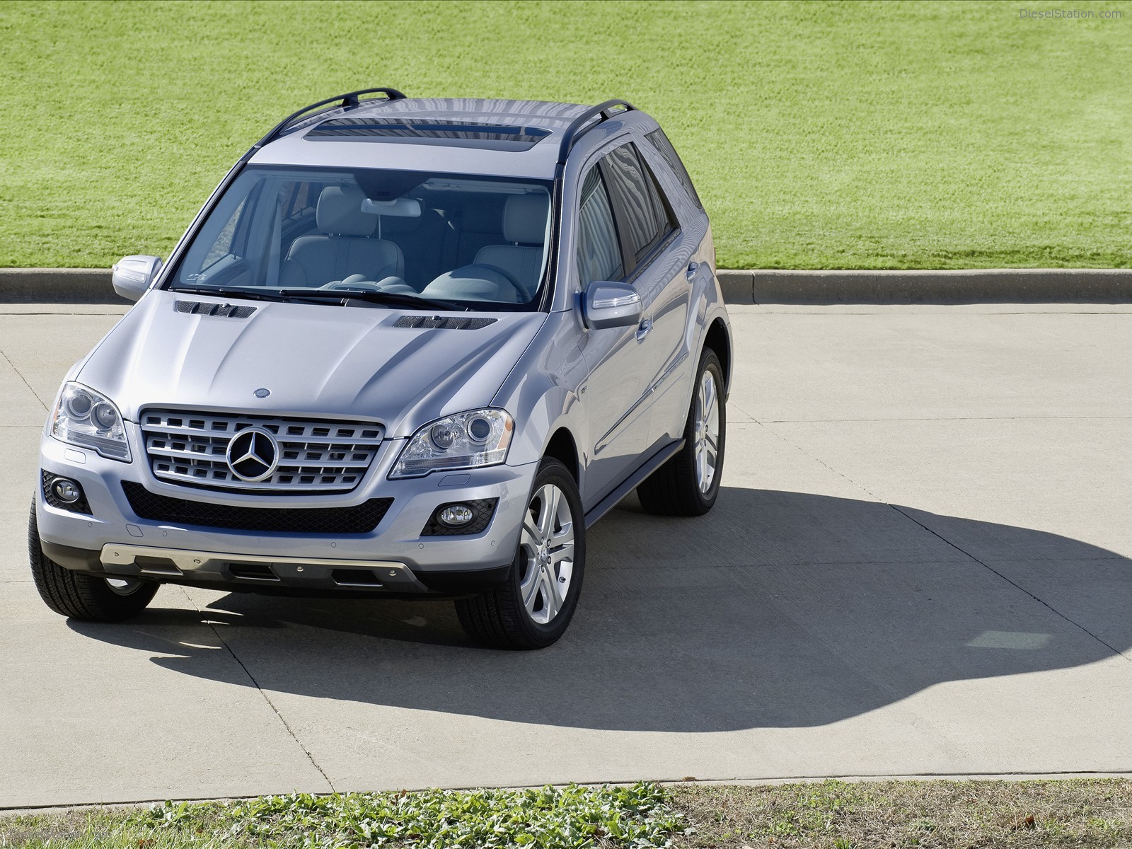 2010 Mercedes Benz ML450 Hybrid