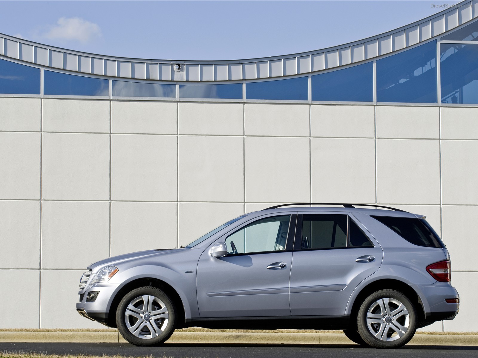 2010 Mercedes Benz ML450 Hybrid