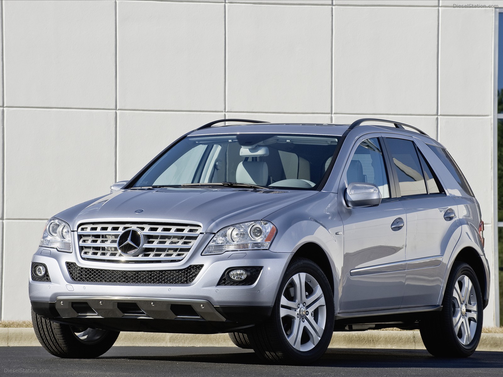 2010 Mercedes Benz ML450 Hybrid