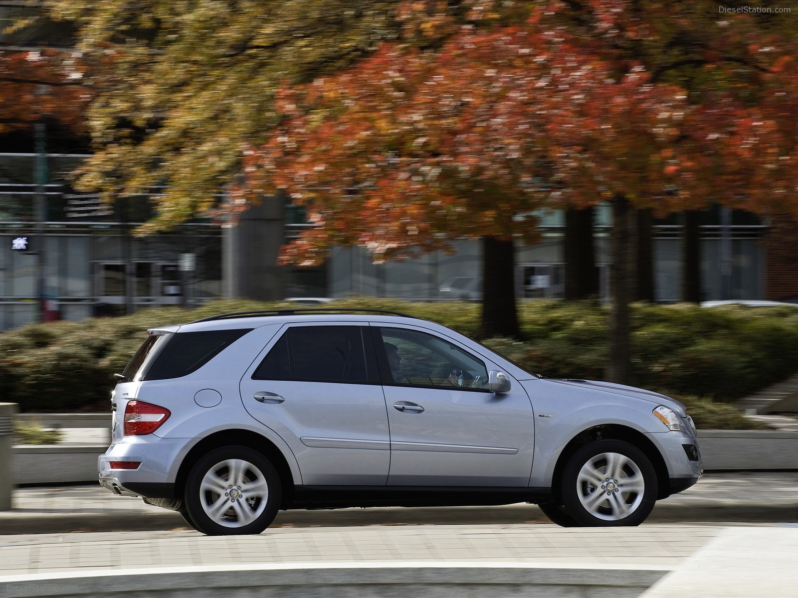 2010 Mercedes Benz ML450 Hybrid