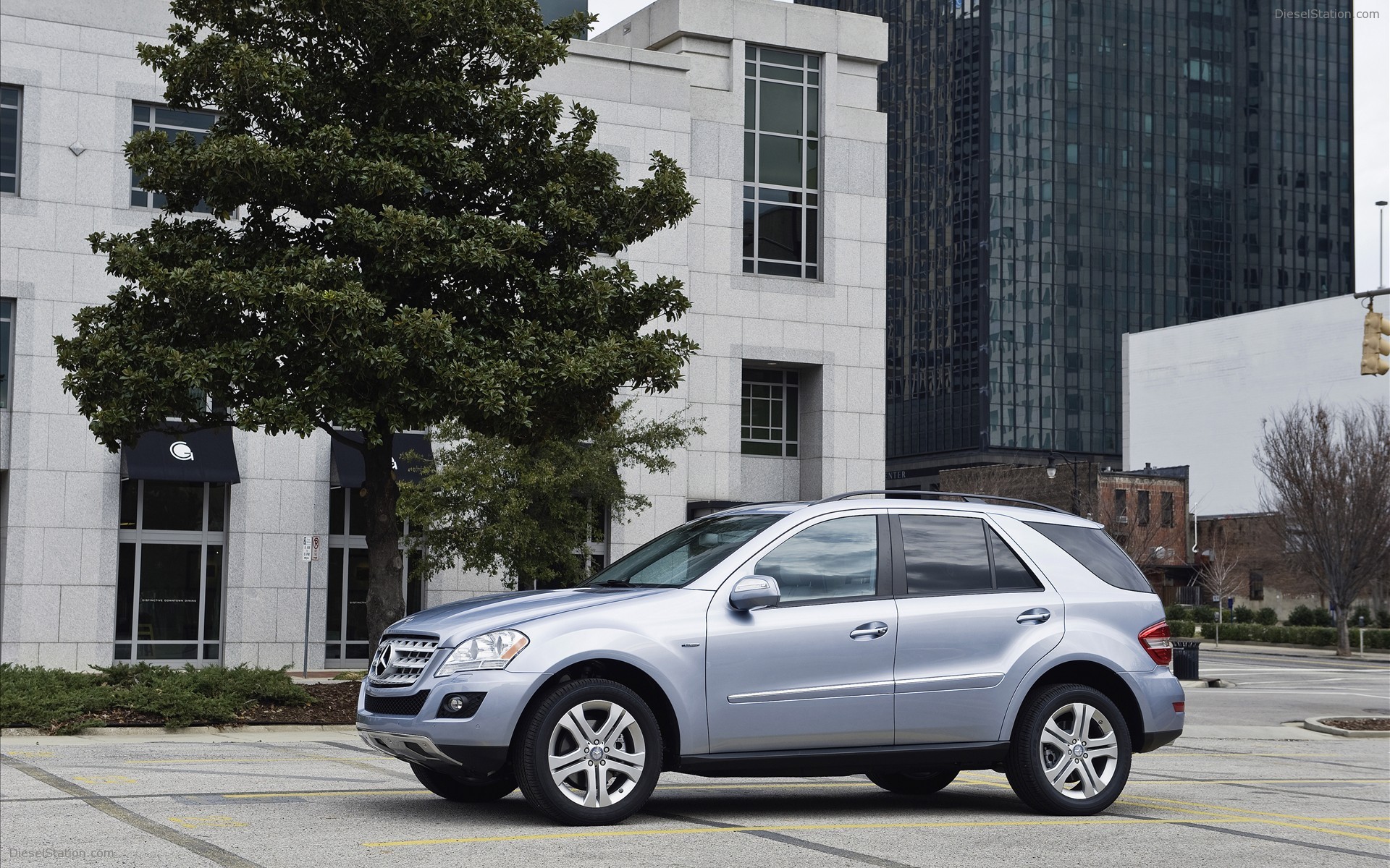 2010 Mercedes Benz ML450 Hybrid