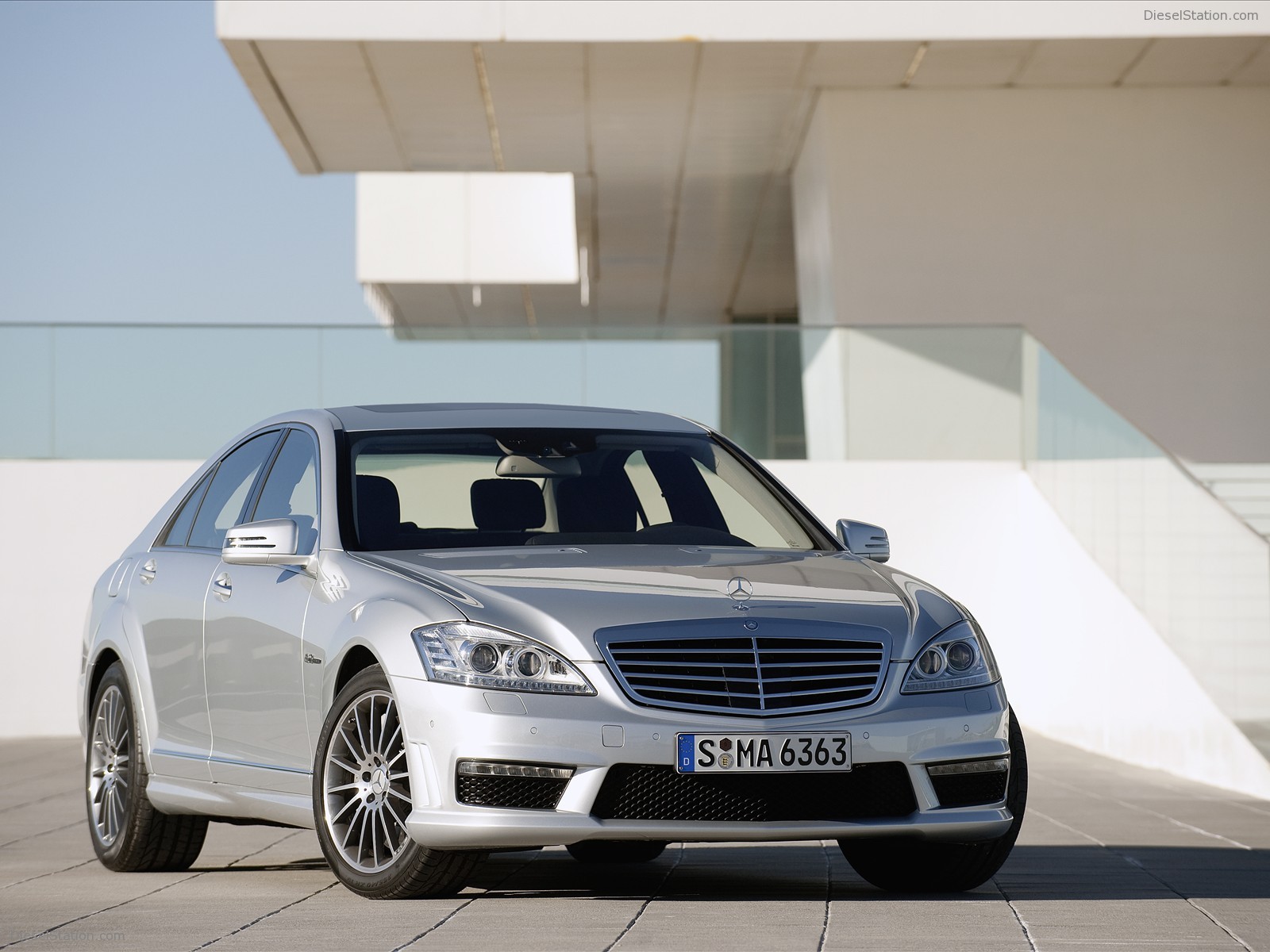 2010 Mercedes Benz S63 AMG