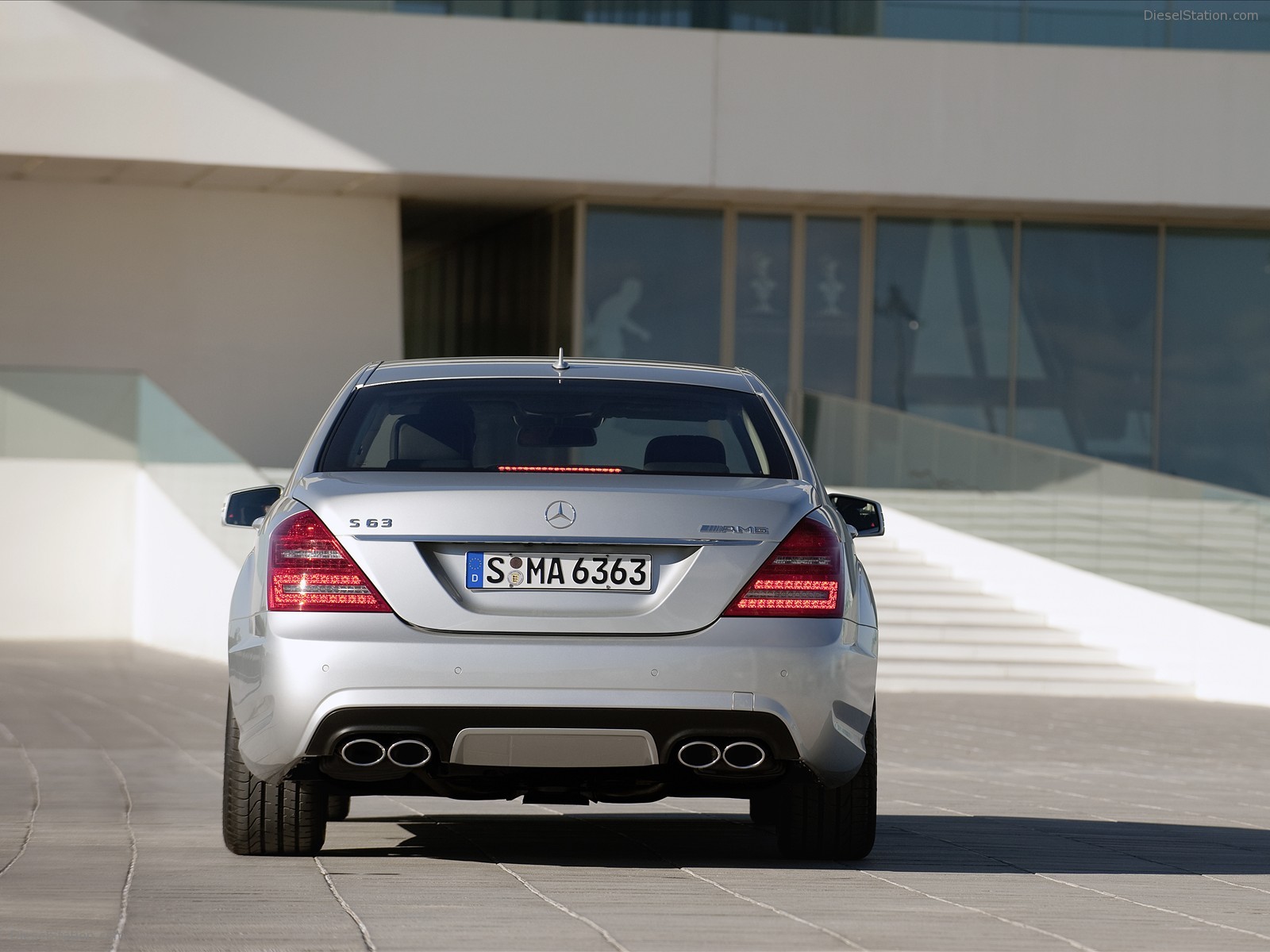 2010 Mercedes Benz S63 AMG