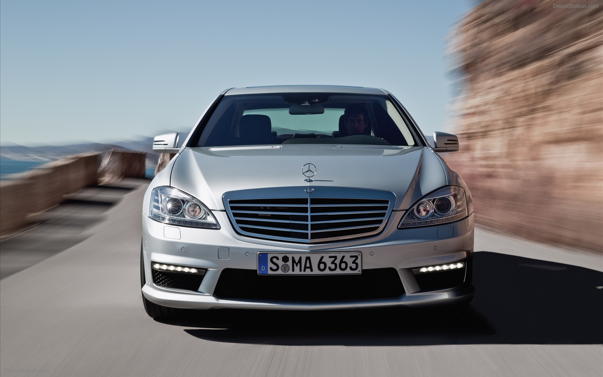 2010 Mercedes Benz S63 AMG