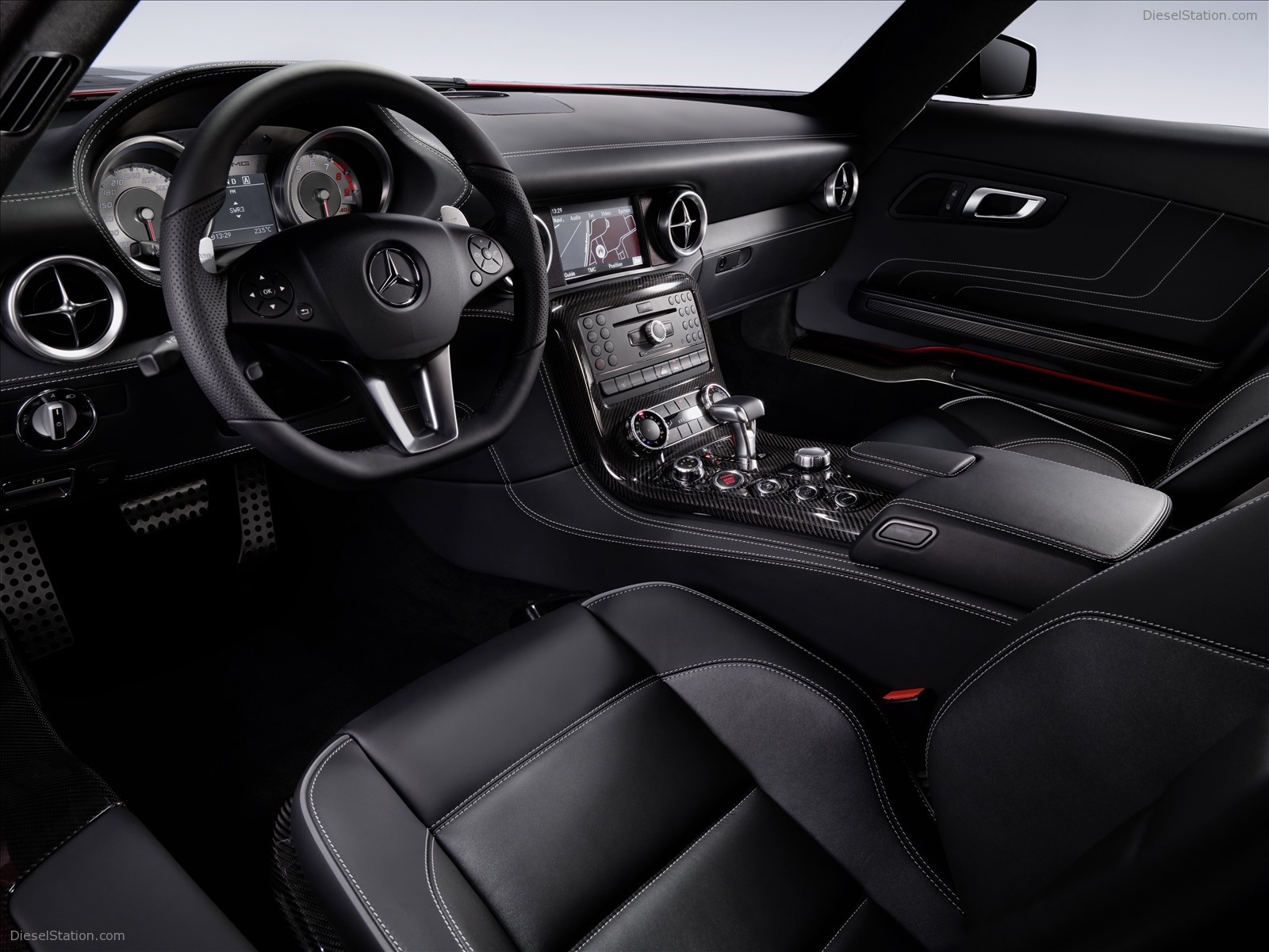 2011 Mercedes Benz SLS AMG Interior
