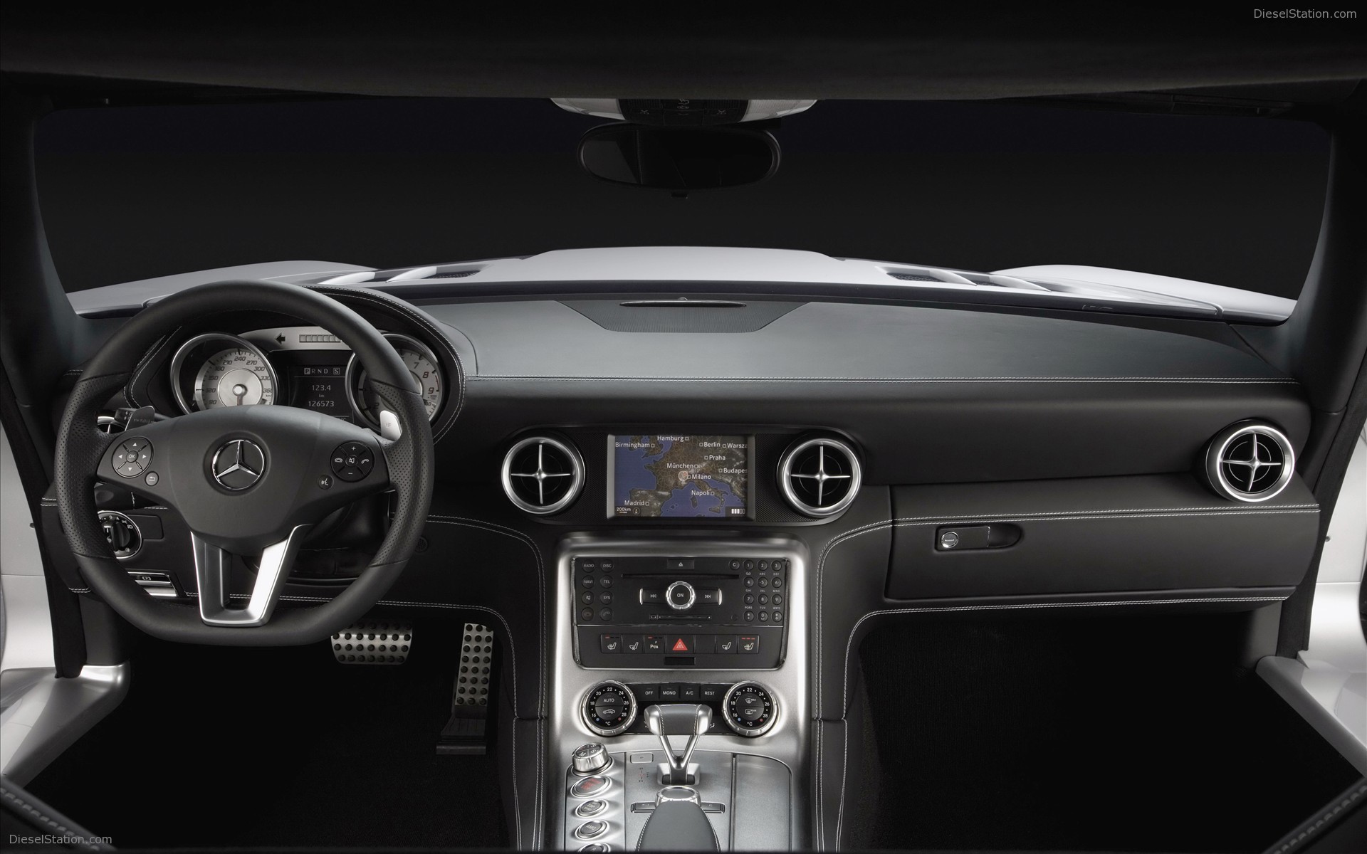 2011 Mercedes Benz SLS AMG Interior