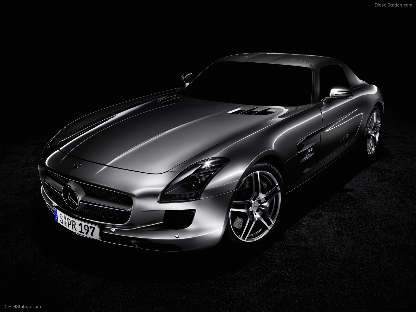 2011 Mercedes Benz SLS AMG in Depth