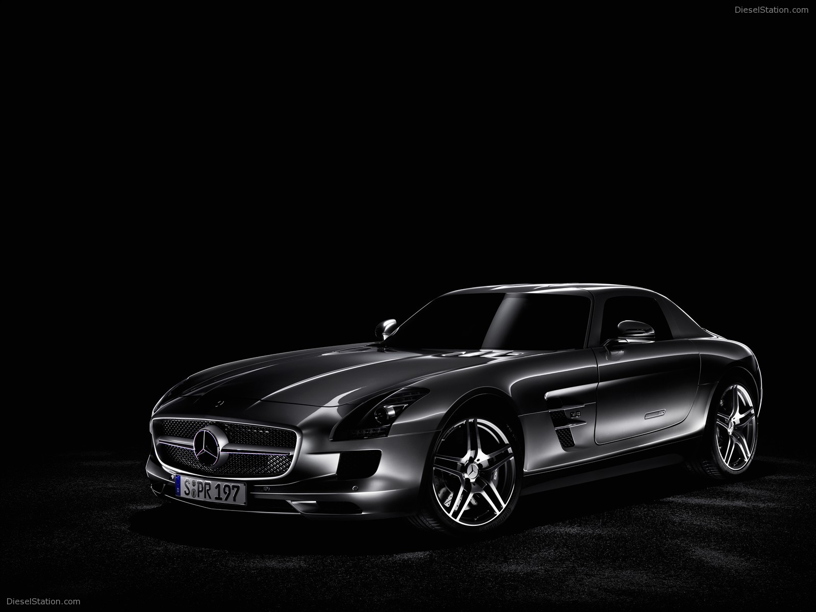 2011 Mercedes Benz SLS AMG in Depth