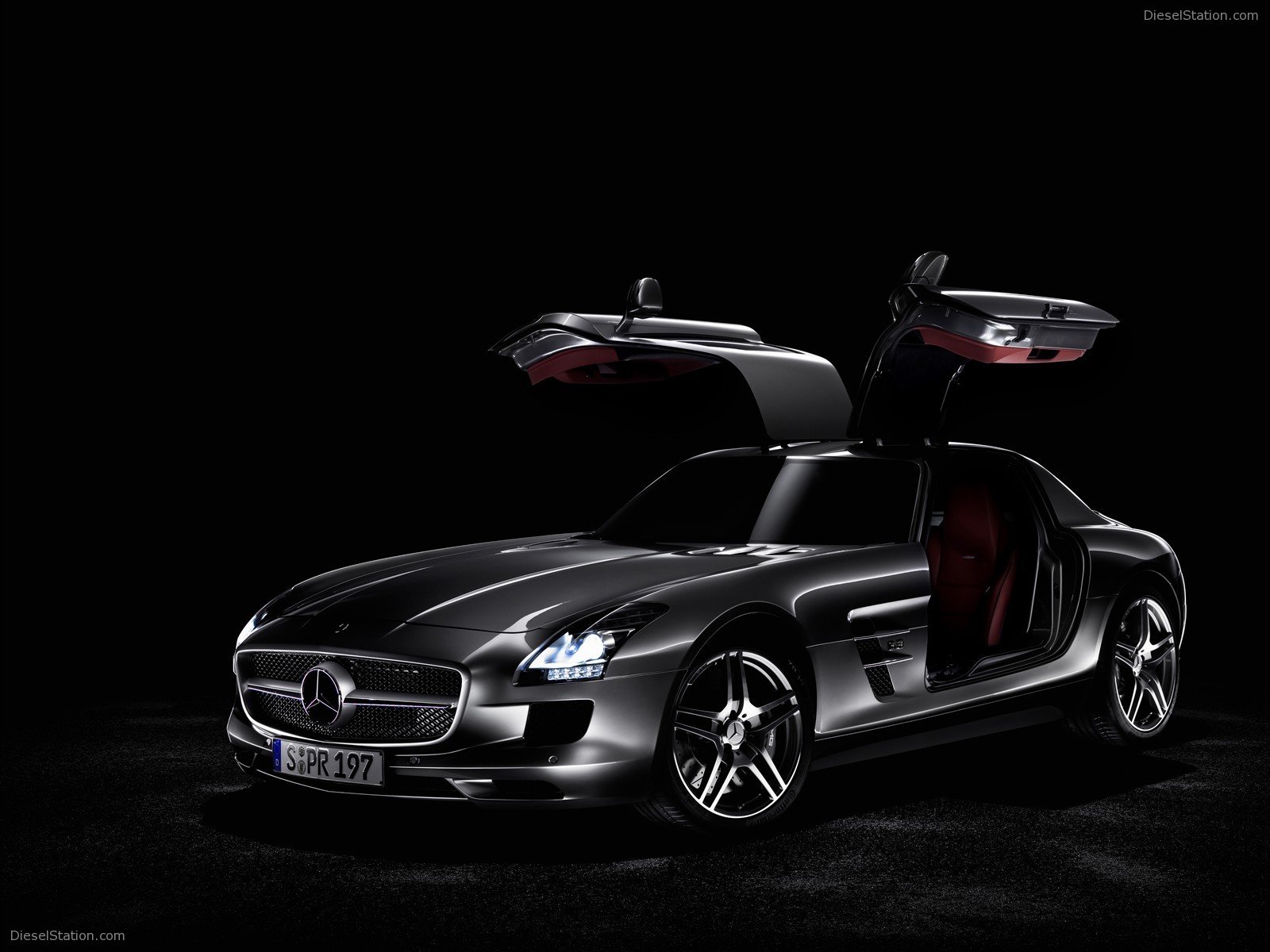 2011 Mercedes Benz SLS AMG in Depth
