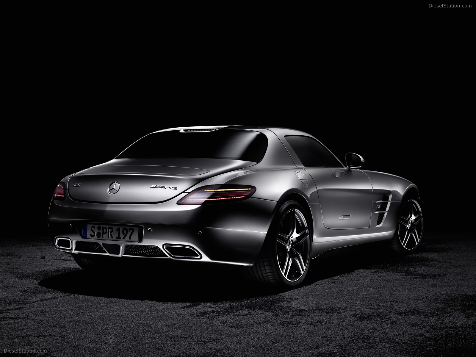2011 Mercedes Benz SLS AMG in Depth