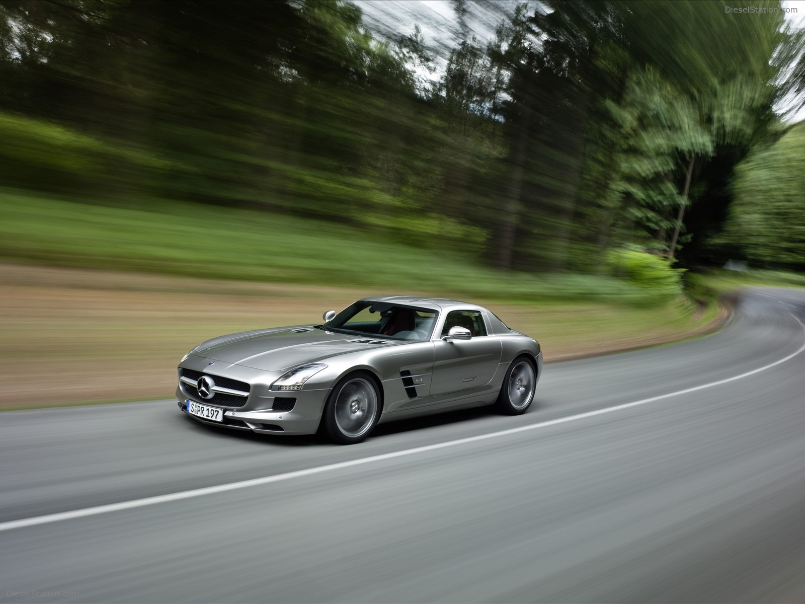 2011 Mercedes Benz SLS AMG in Depth