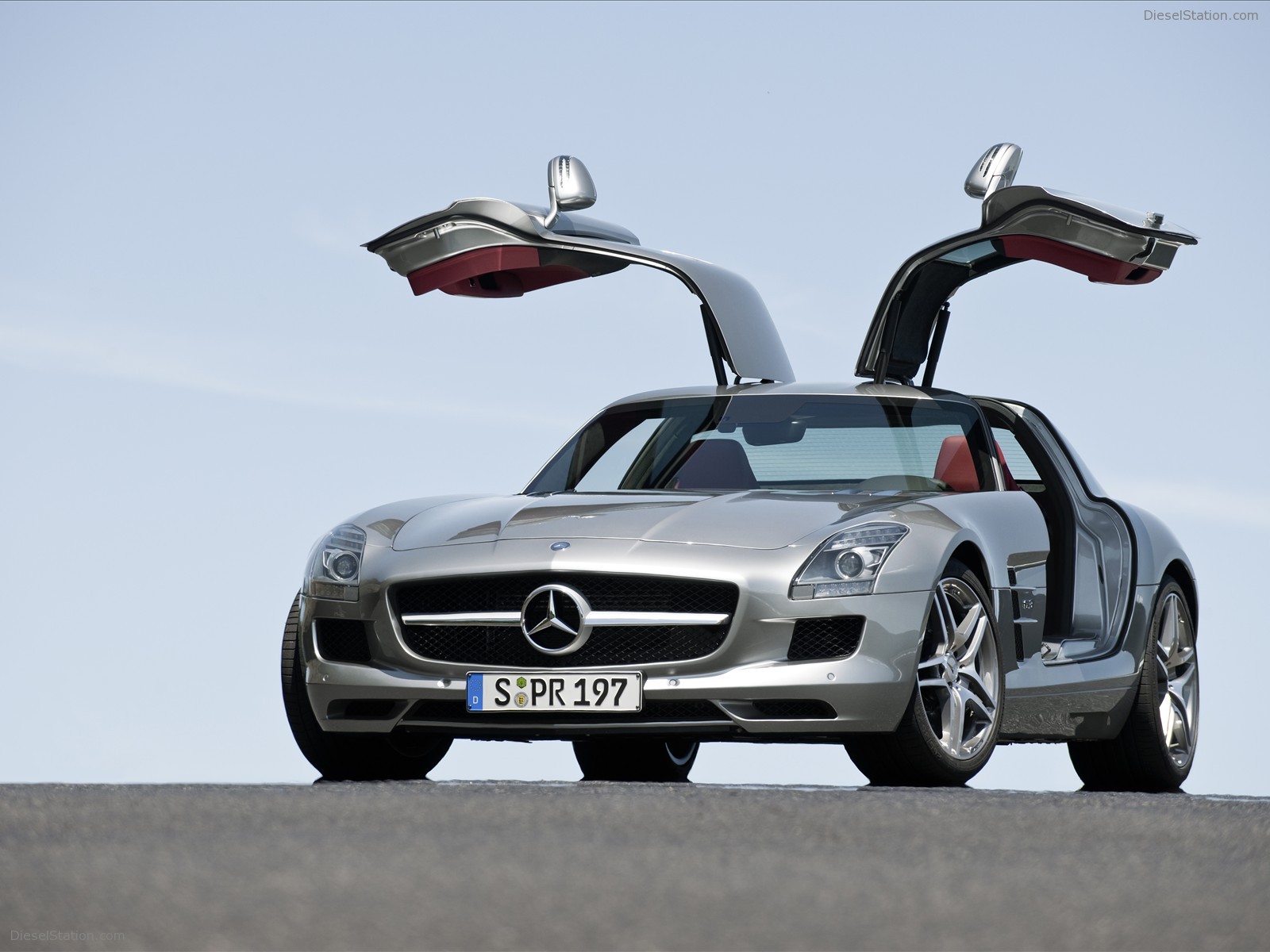 2011 Mercedes Benz SLS AMG in Depth