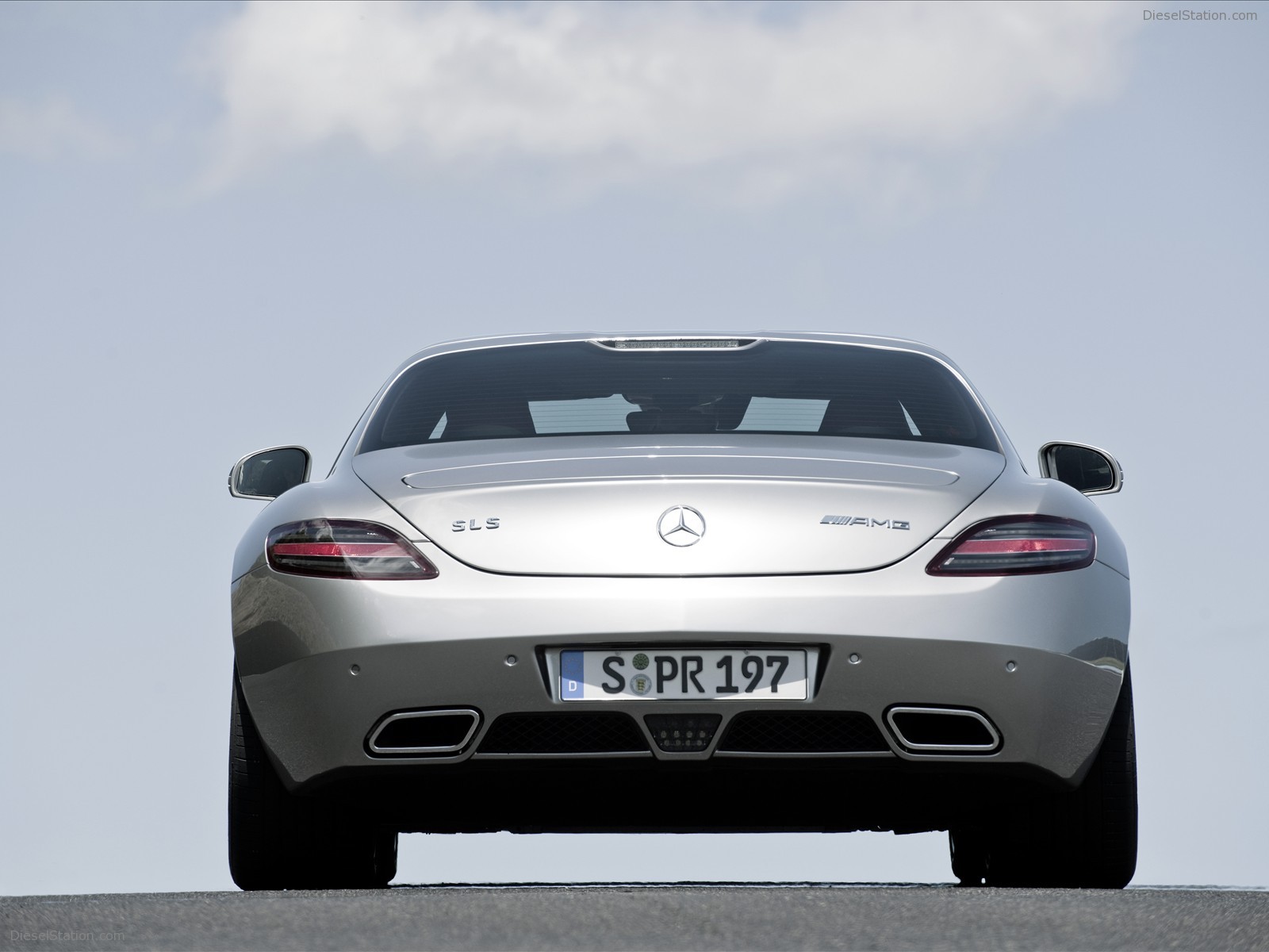 2011 Mercedes Benz SLS AMG in Depth
