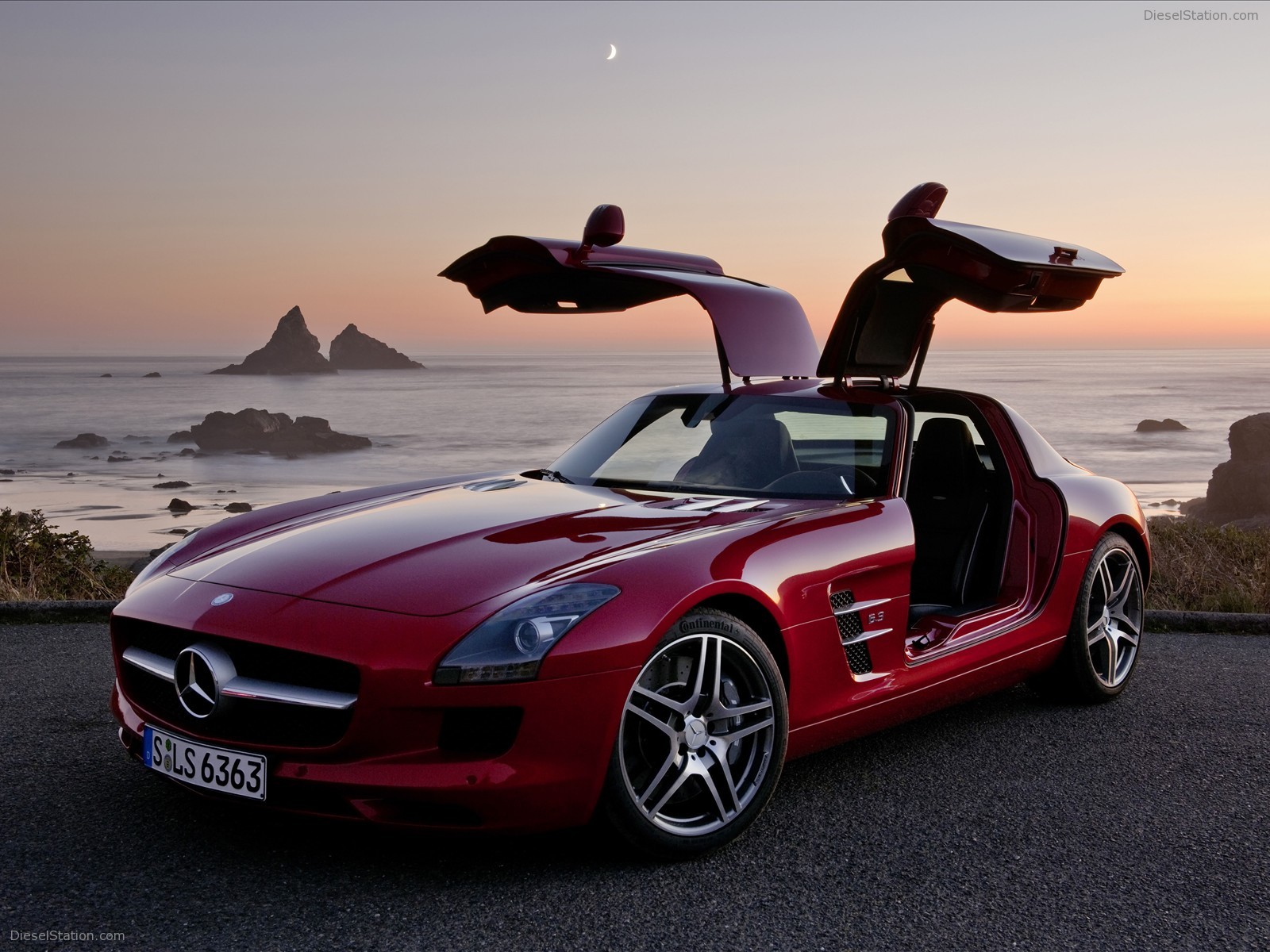 2011 Mercedes Benz SLS AMG in Depth