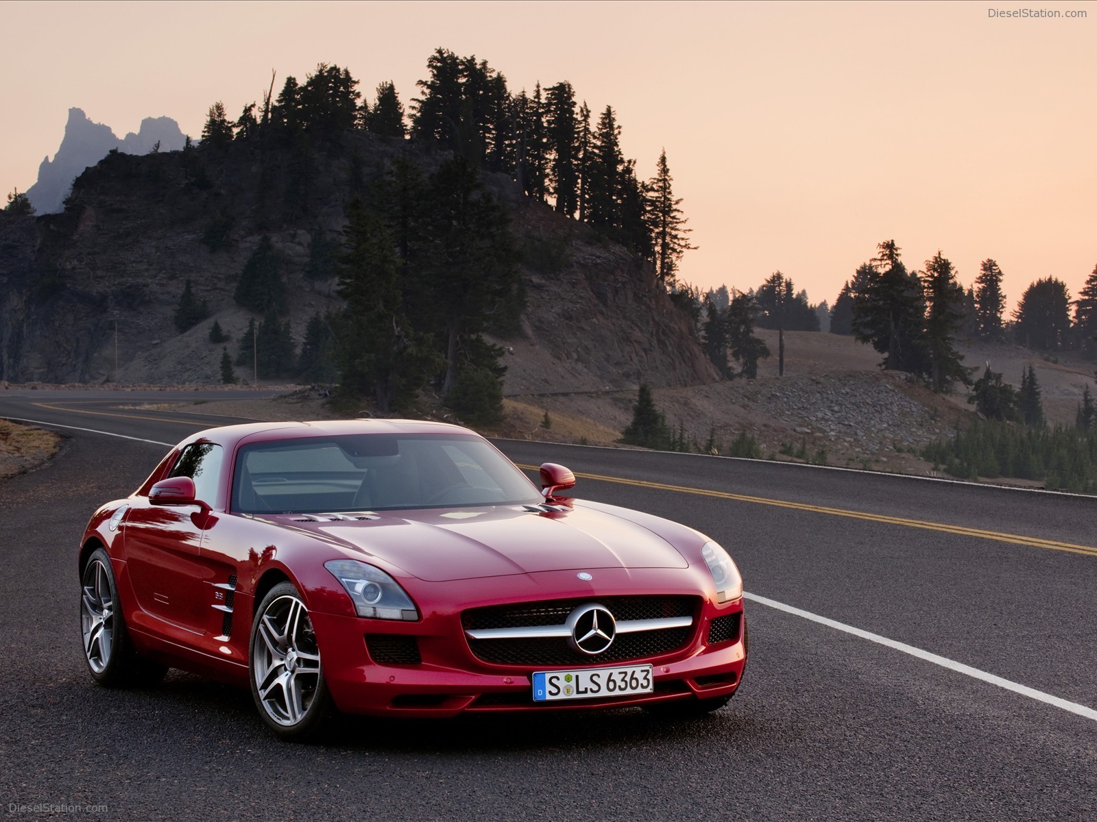 2011 Mercedes Benz SLS AMG in Depth