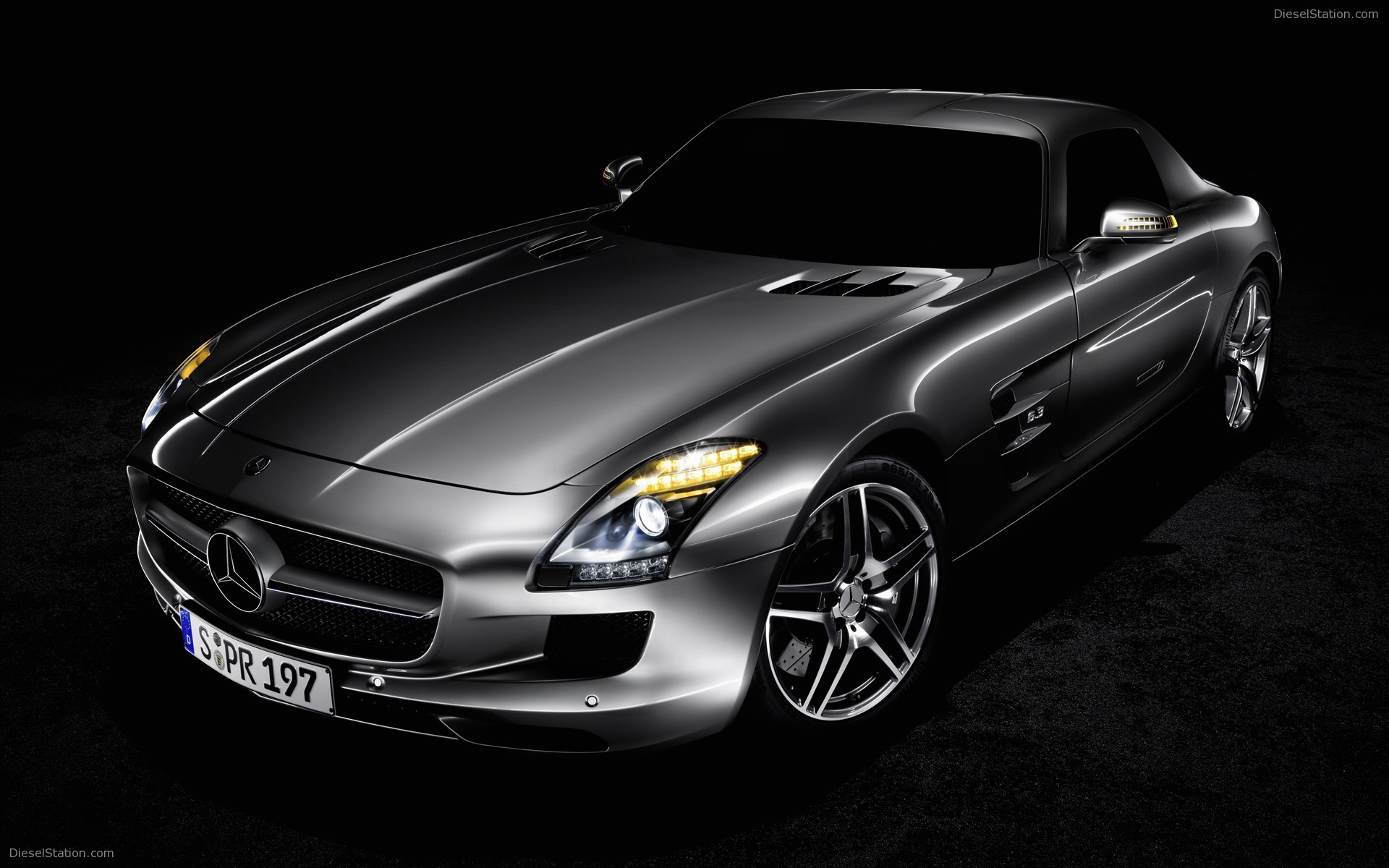 2011 Mercedes Benz SLS AMG in Depth