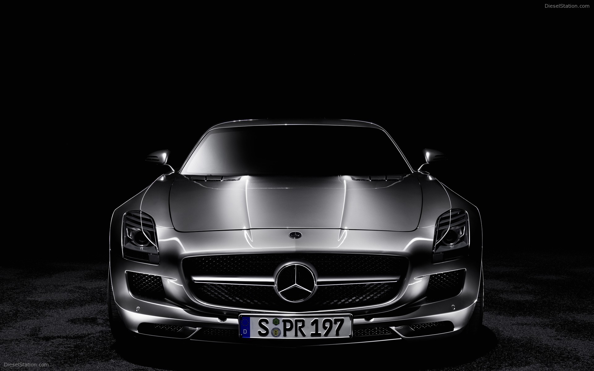 2011 Mercedes Benz SLS AMG in Depth