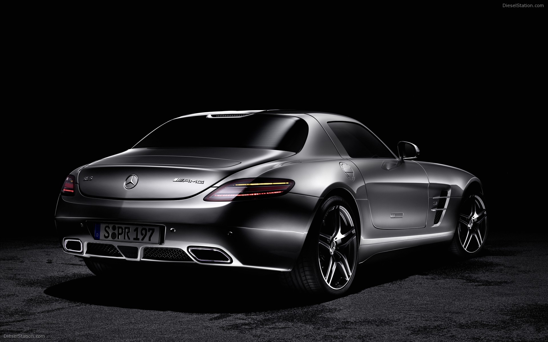 2011 Mercedes Benz SLS AMG in Depth