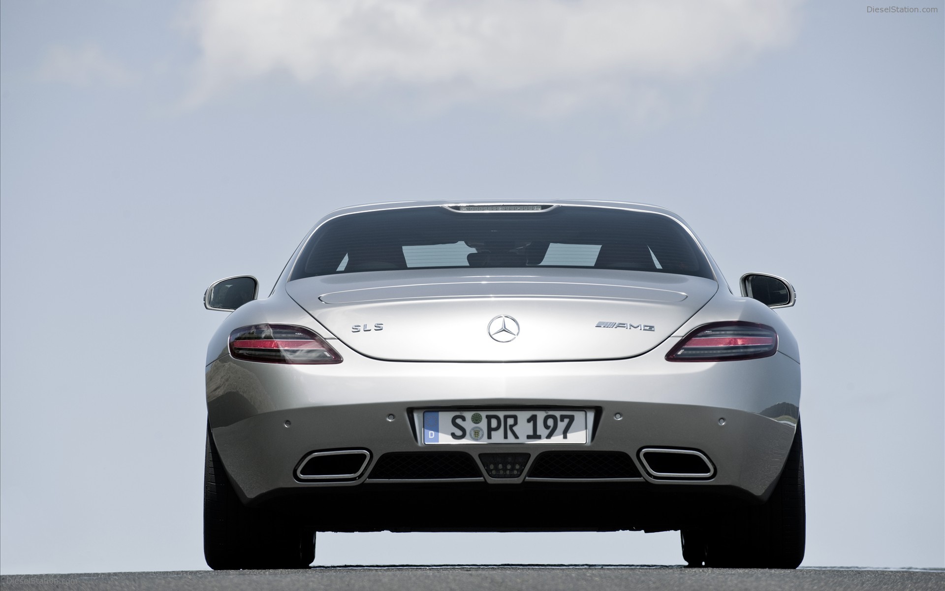 2011 Mercedes Benz SLS AMG in Depth