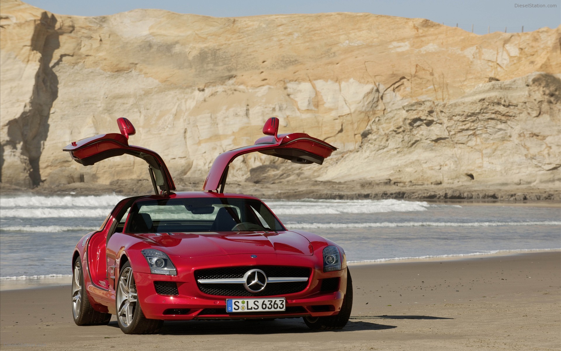 2011 Mercedes Benz SLS AMG in Depth