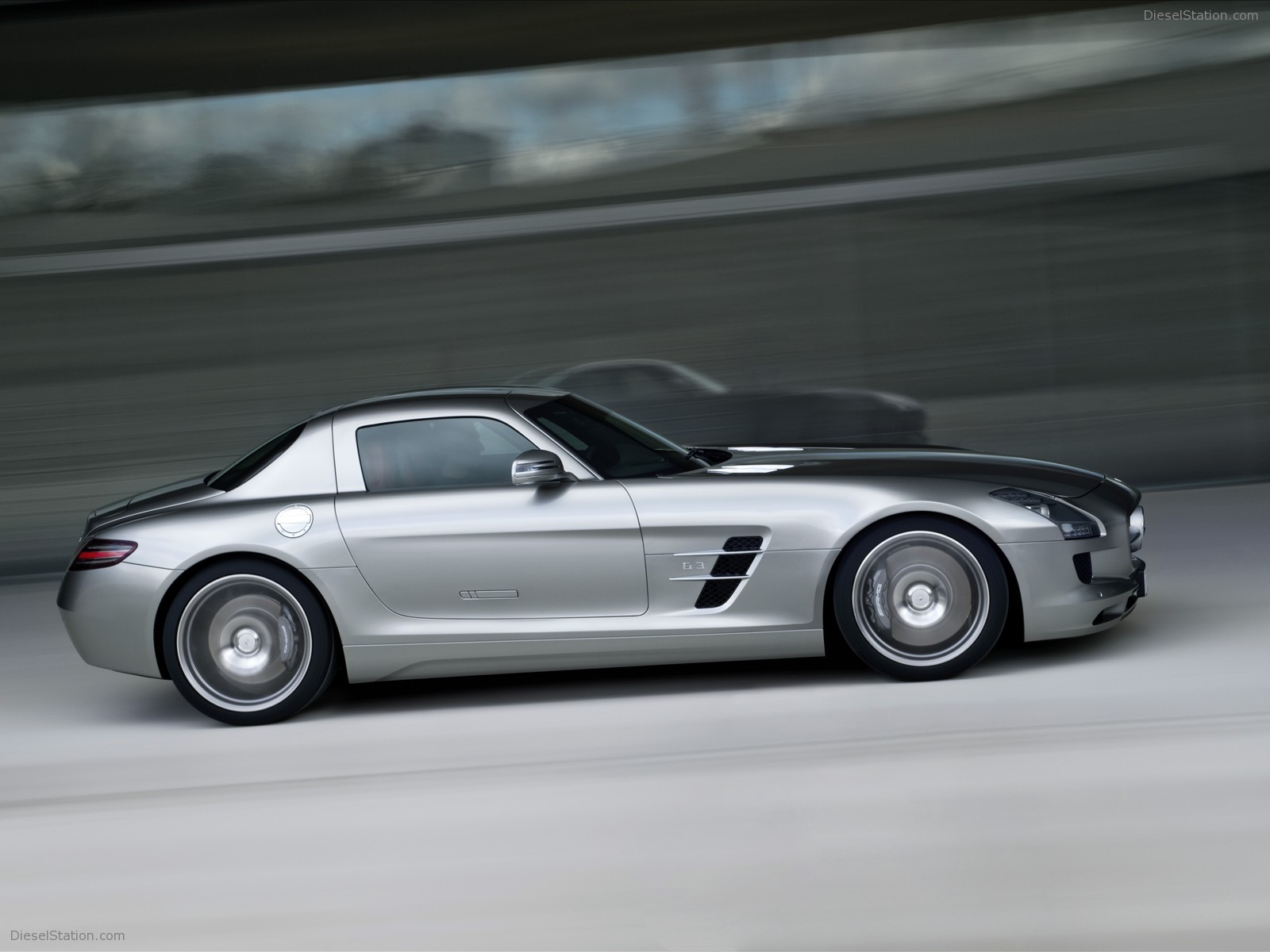 2011 Mercedes-Benz SLS AMG 