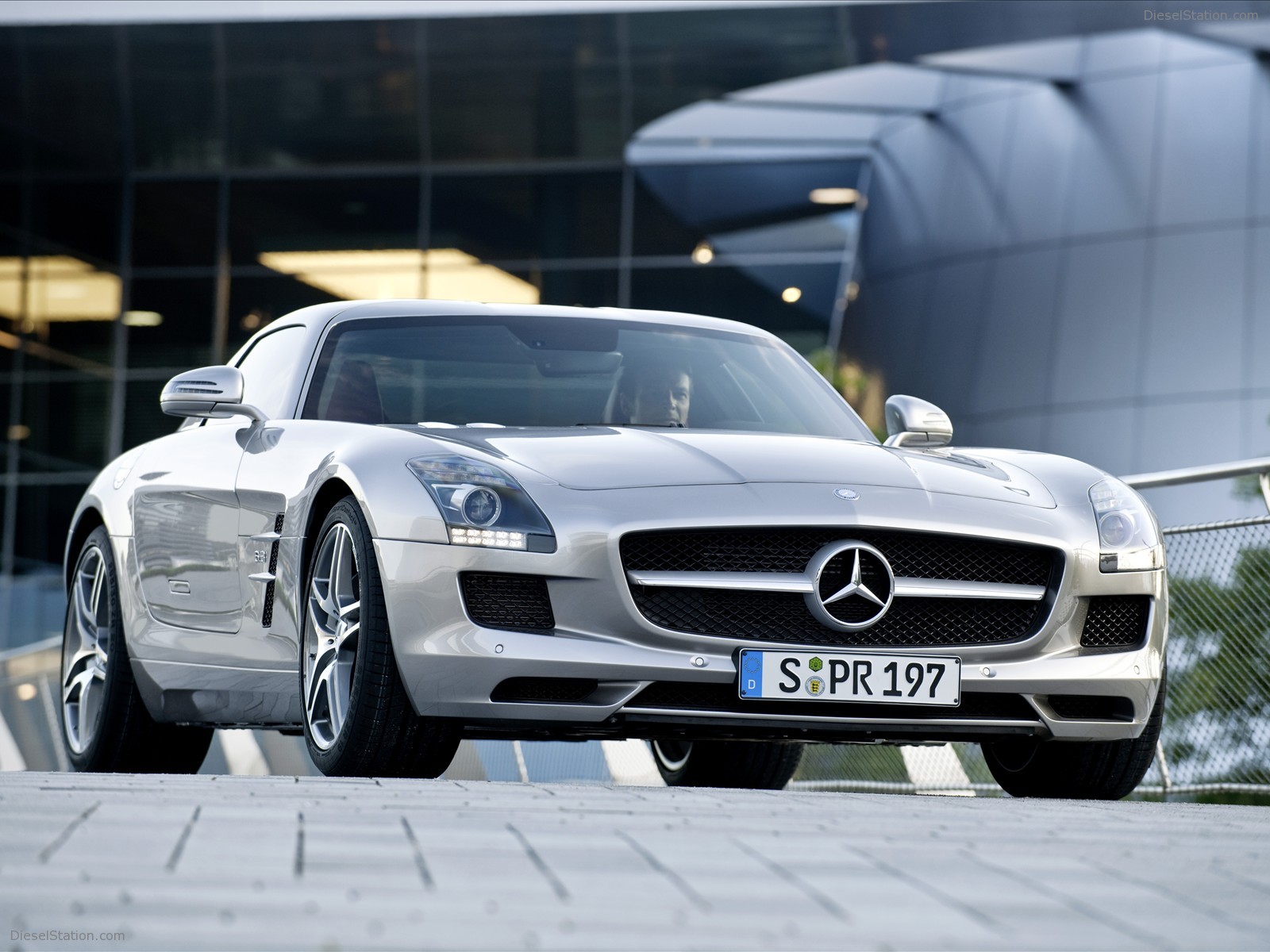 2011 Mercedes-Benz SLS AMG 