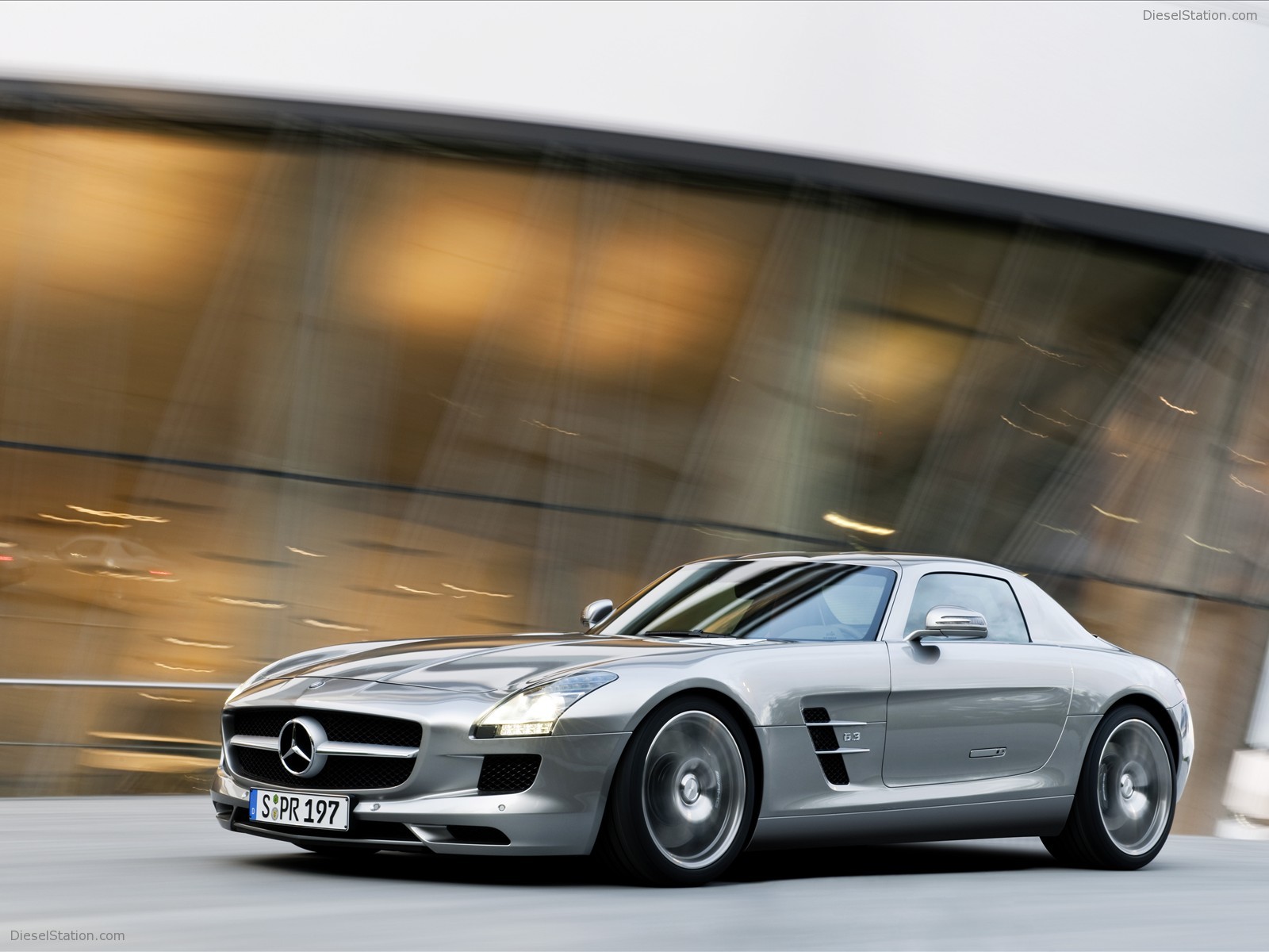 2011 Mercedes-Benz SLS AMG 