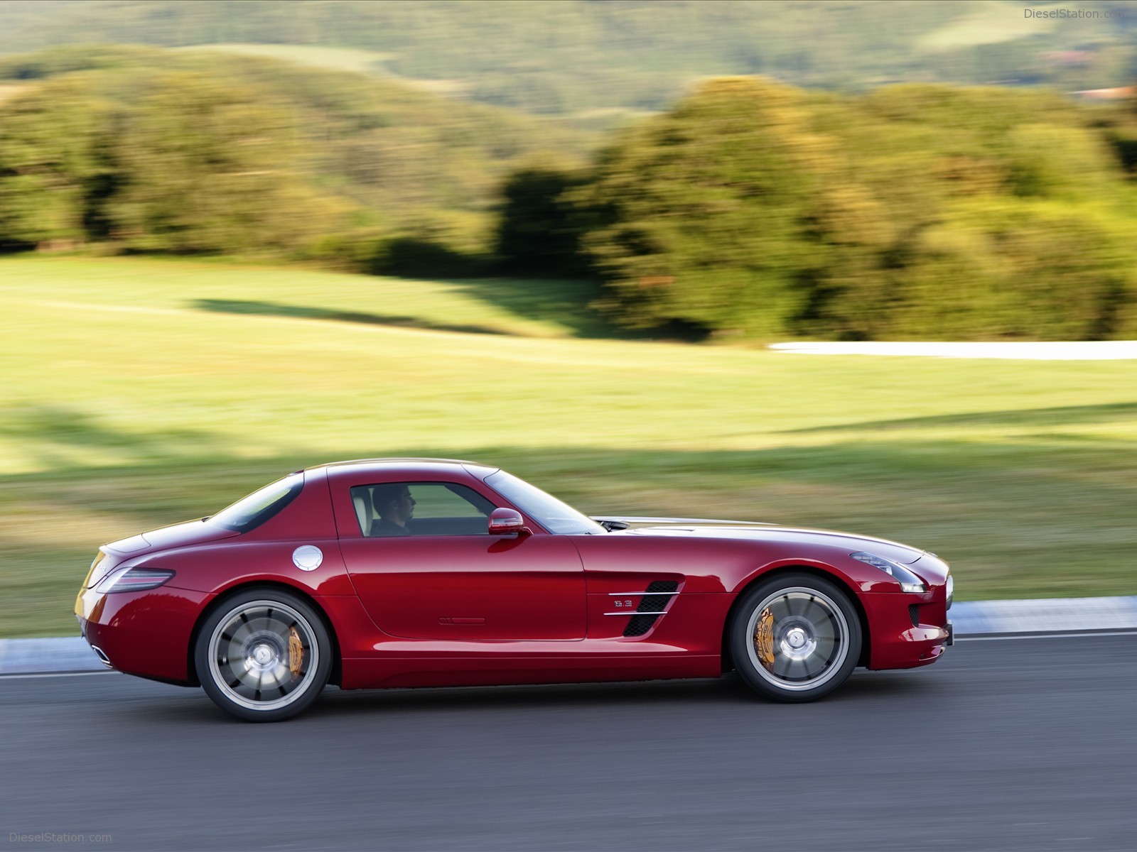 2011 Mercedes-Benz SLS AMG 