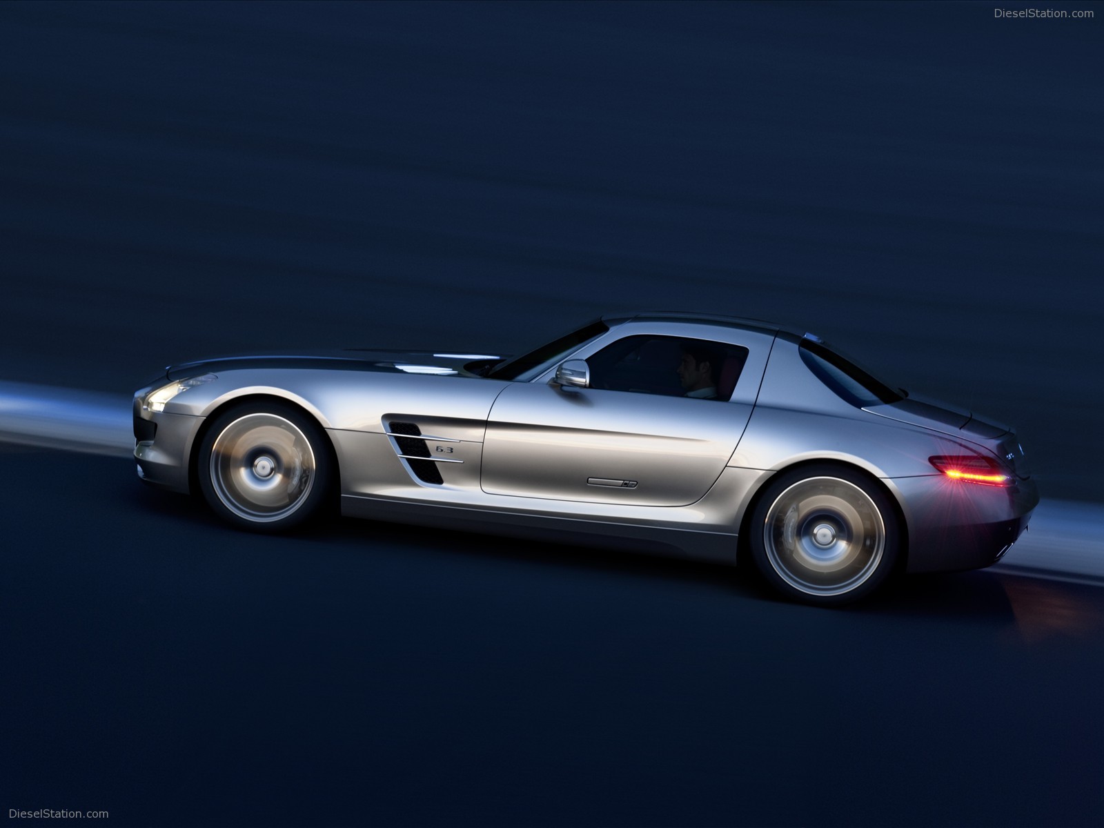 2011 Mercedes-Benz SLS AMG 