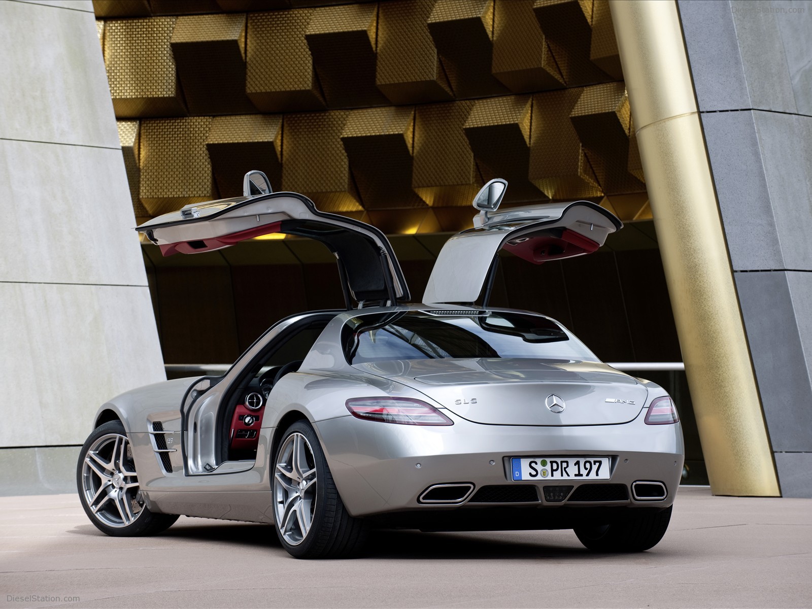2011 Mercedes-Benz SLS AMG 