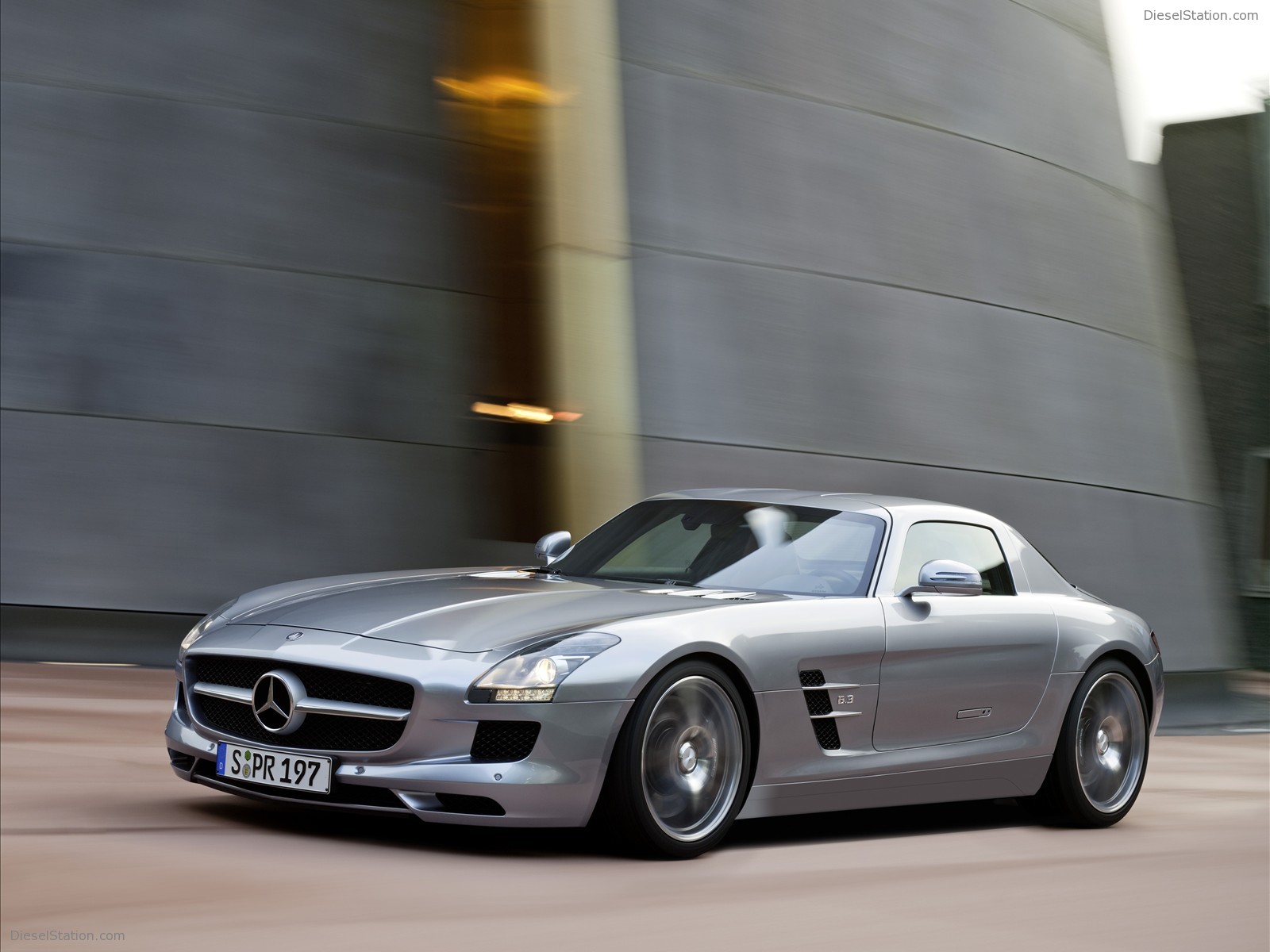 2011 Mercedes-Benz SLS AMG 