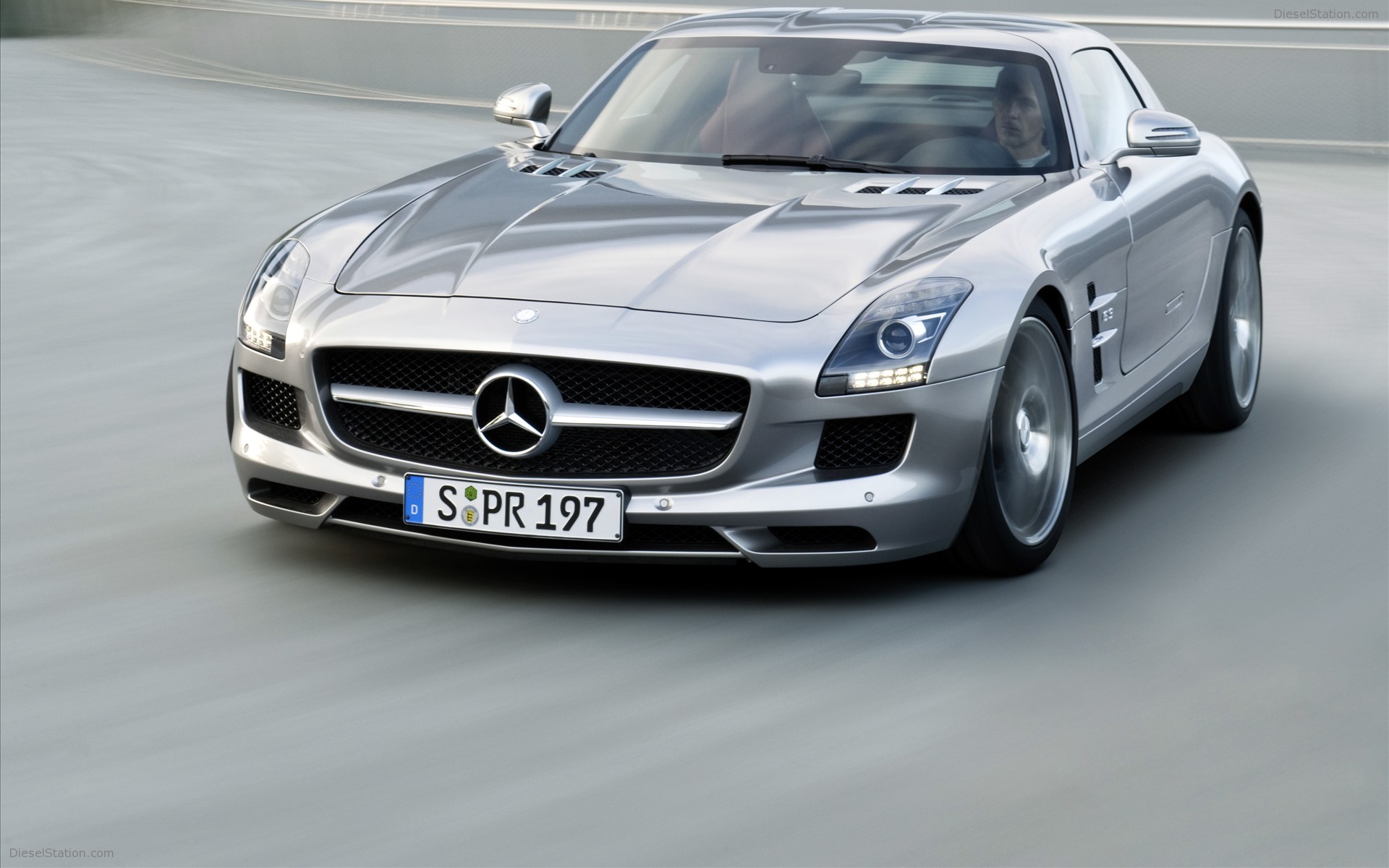 2011 Mercedes-Benz SLS AMG 