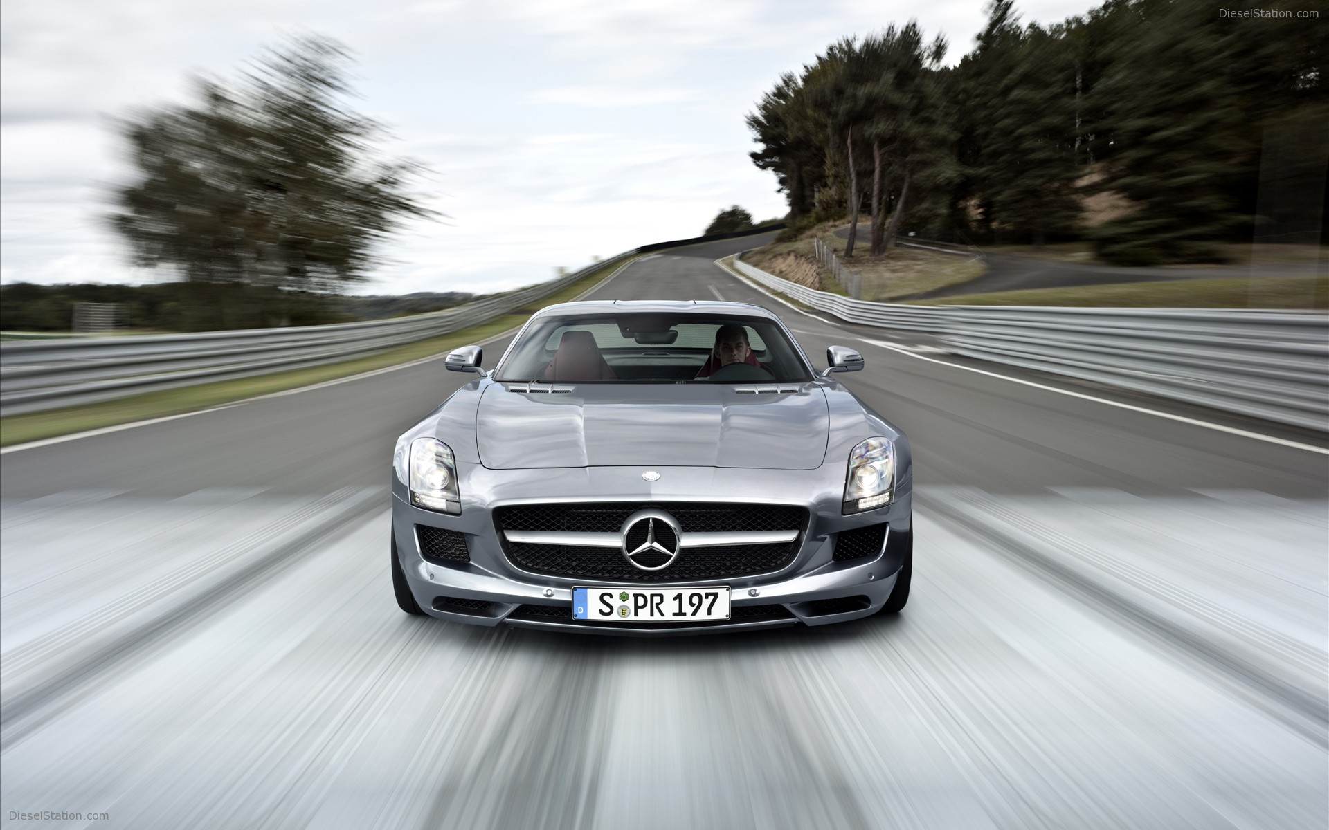2011 Mercedes-Benz SLS AMG 