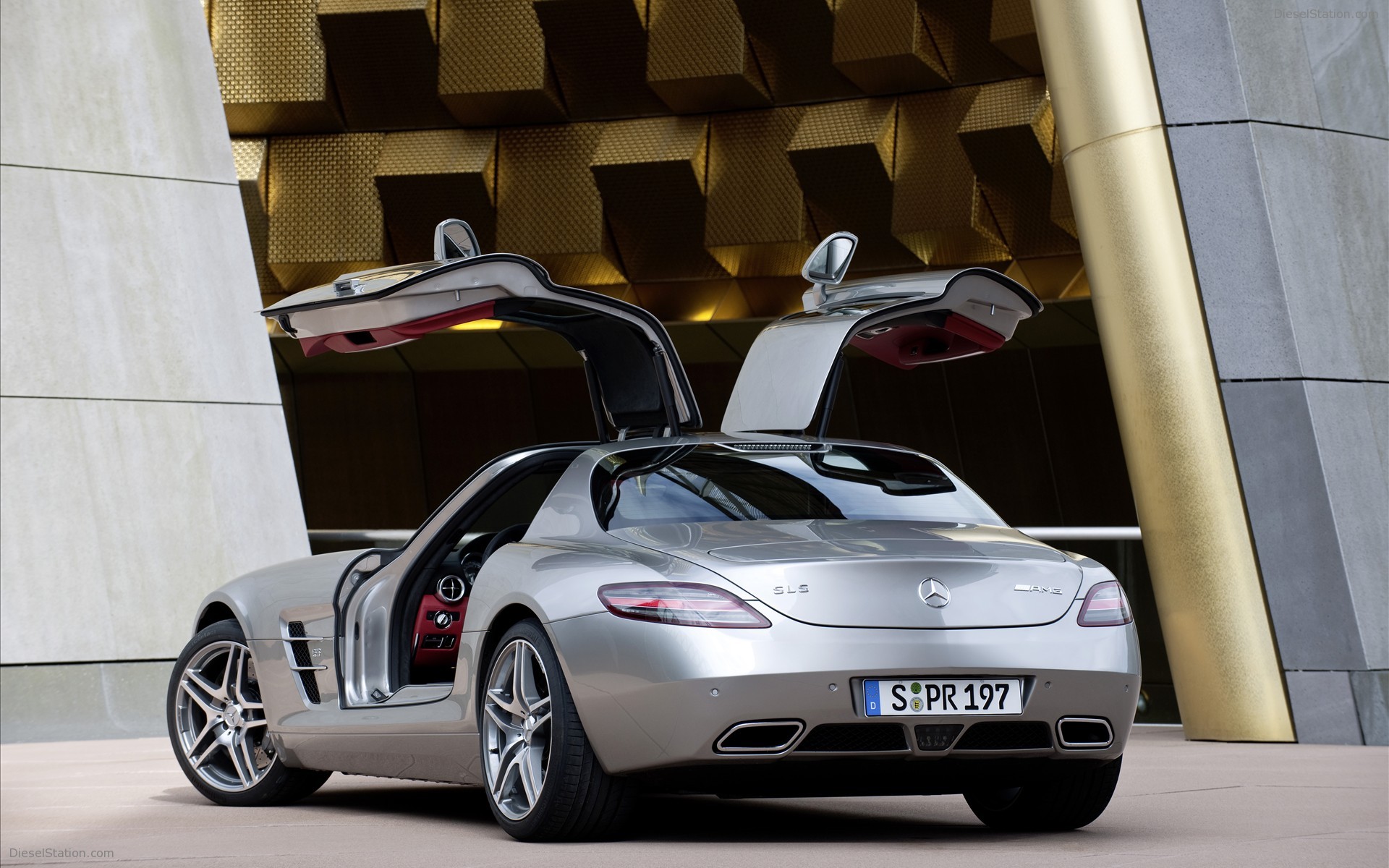 2011 Mercedes-Benz SLS AMG 