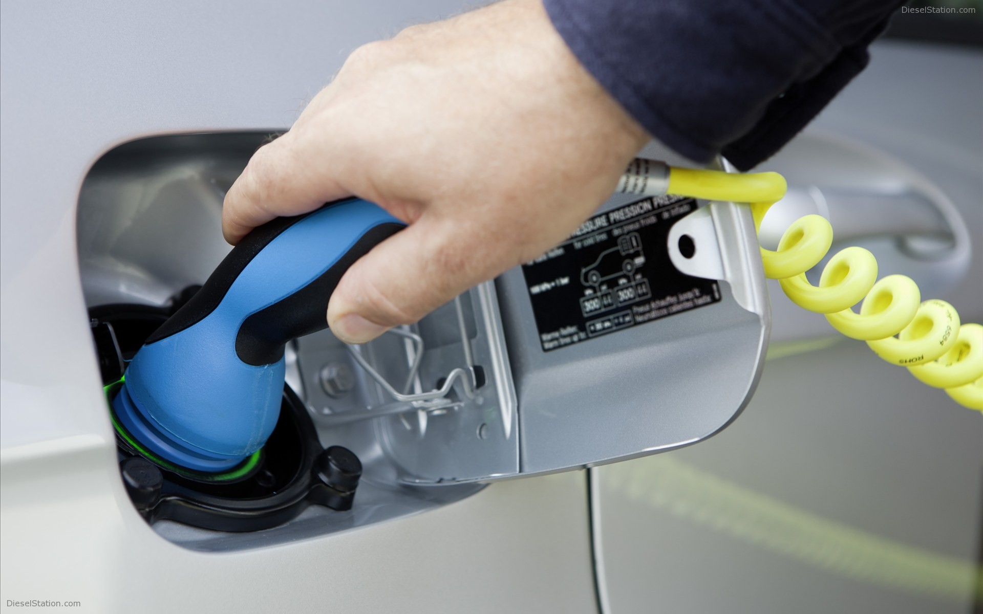 Mercedes-Benz A-Class E-CELL 2011
